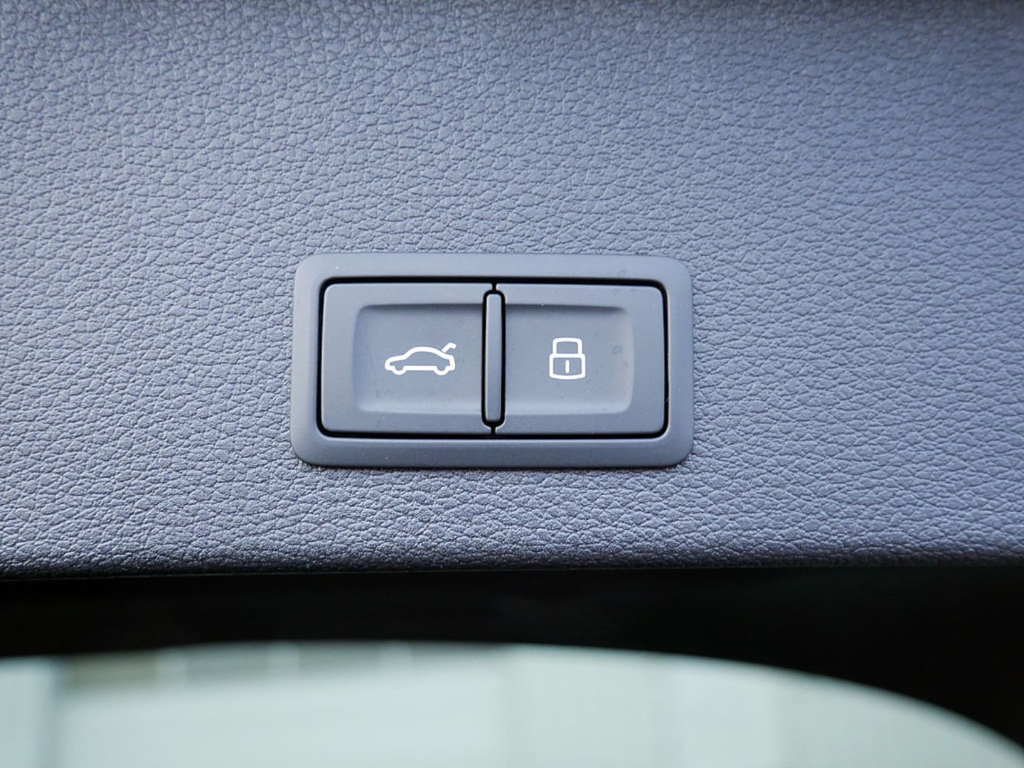 Bild über Audi Q2 S line 35 TFSI S tronic - für weitere Informationen kontaktieren Sie den Audi Partner