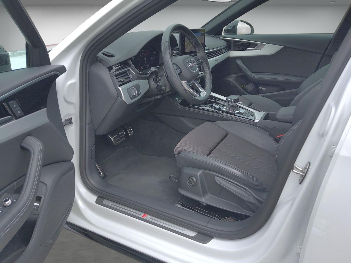 Image about Audi A4 Avant 40 TFSI quattro S tronic