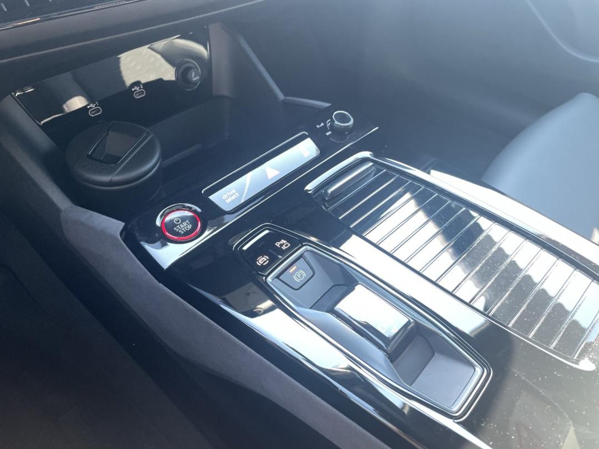 Audi A6 Avant e-tron edition one
