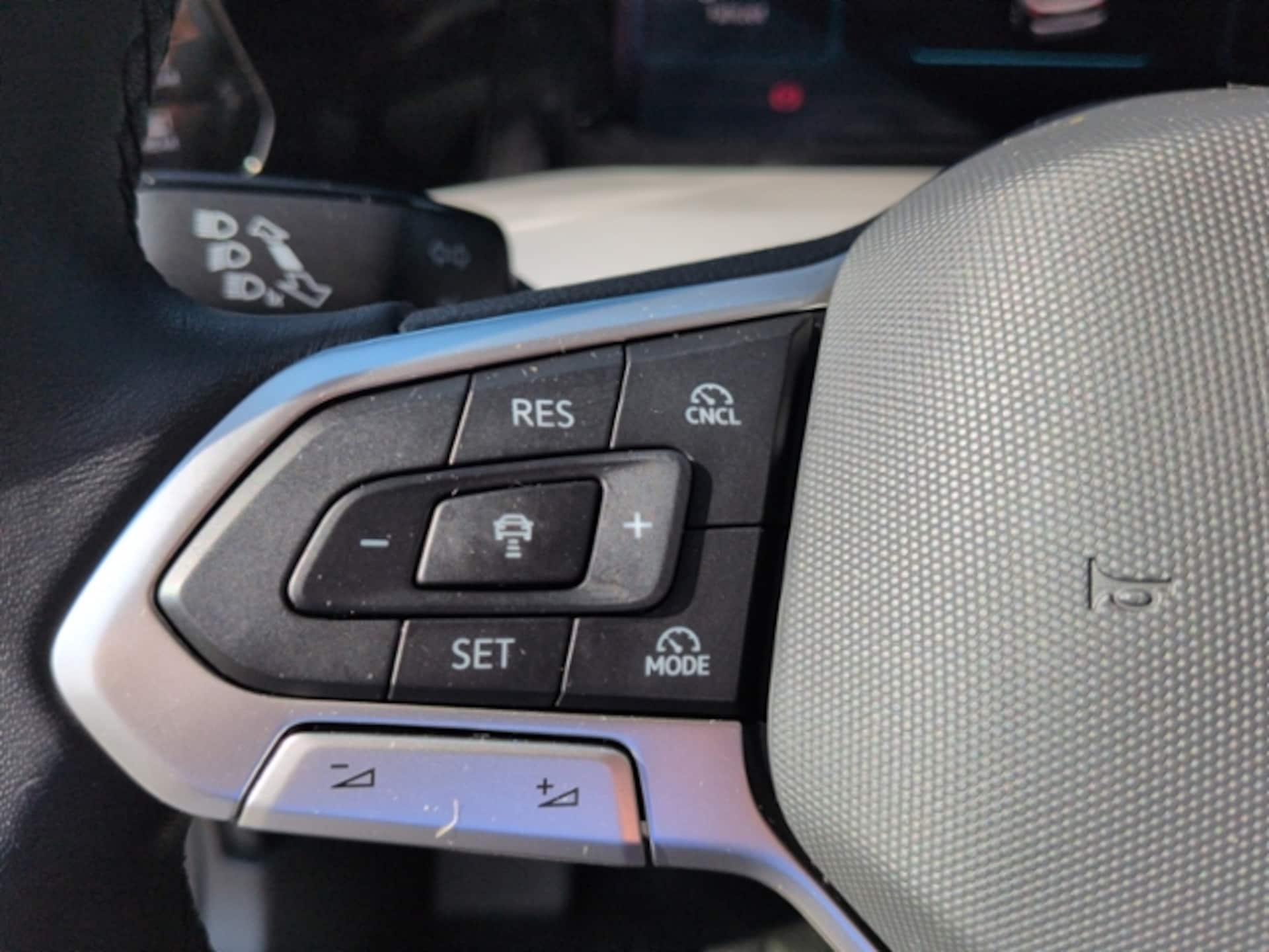 Volkswagen Golf Variant Life