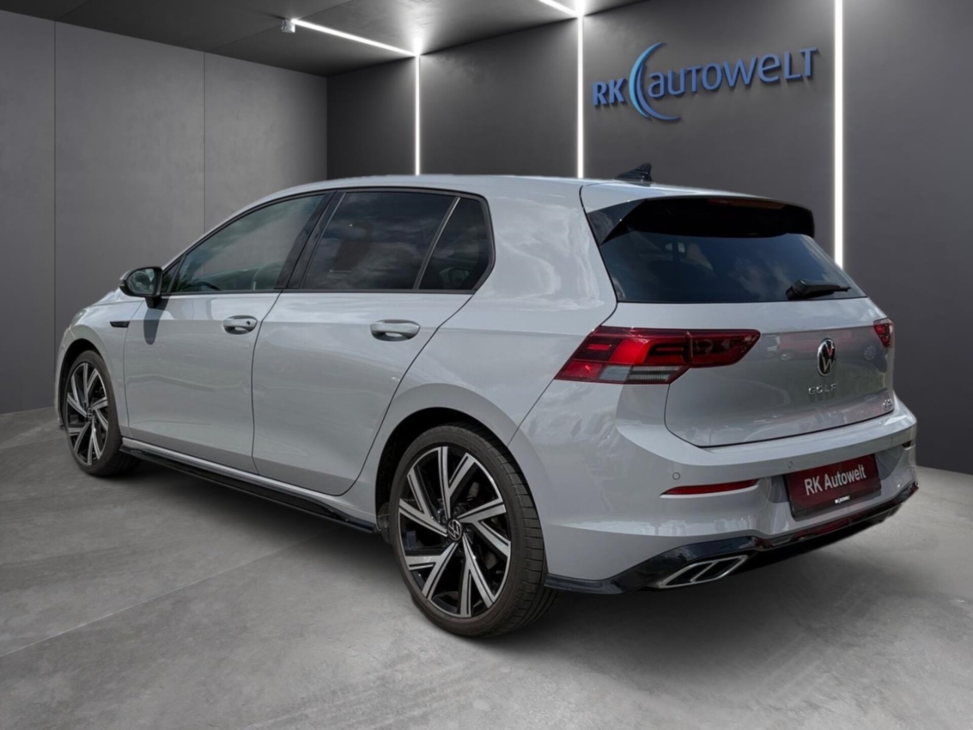 Volkswagen Golf R-Line