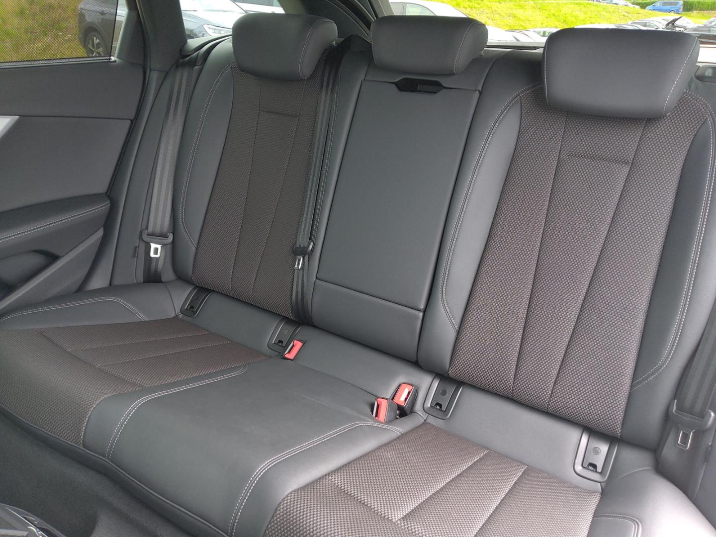 Image about Audi A4 Avant 40 TFSI quattro S tronic