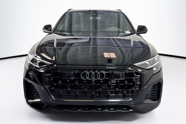 2025 Audi Q8