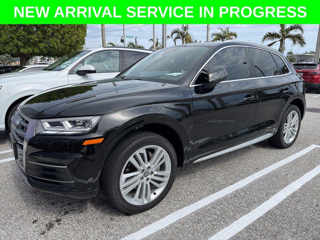 2020 Audi Q5 45 quattro S tronic Premium Plus's photo