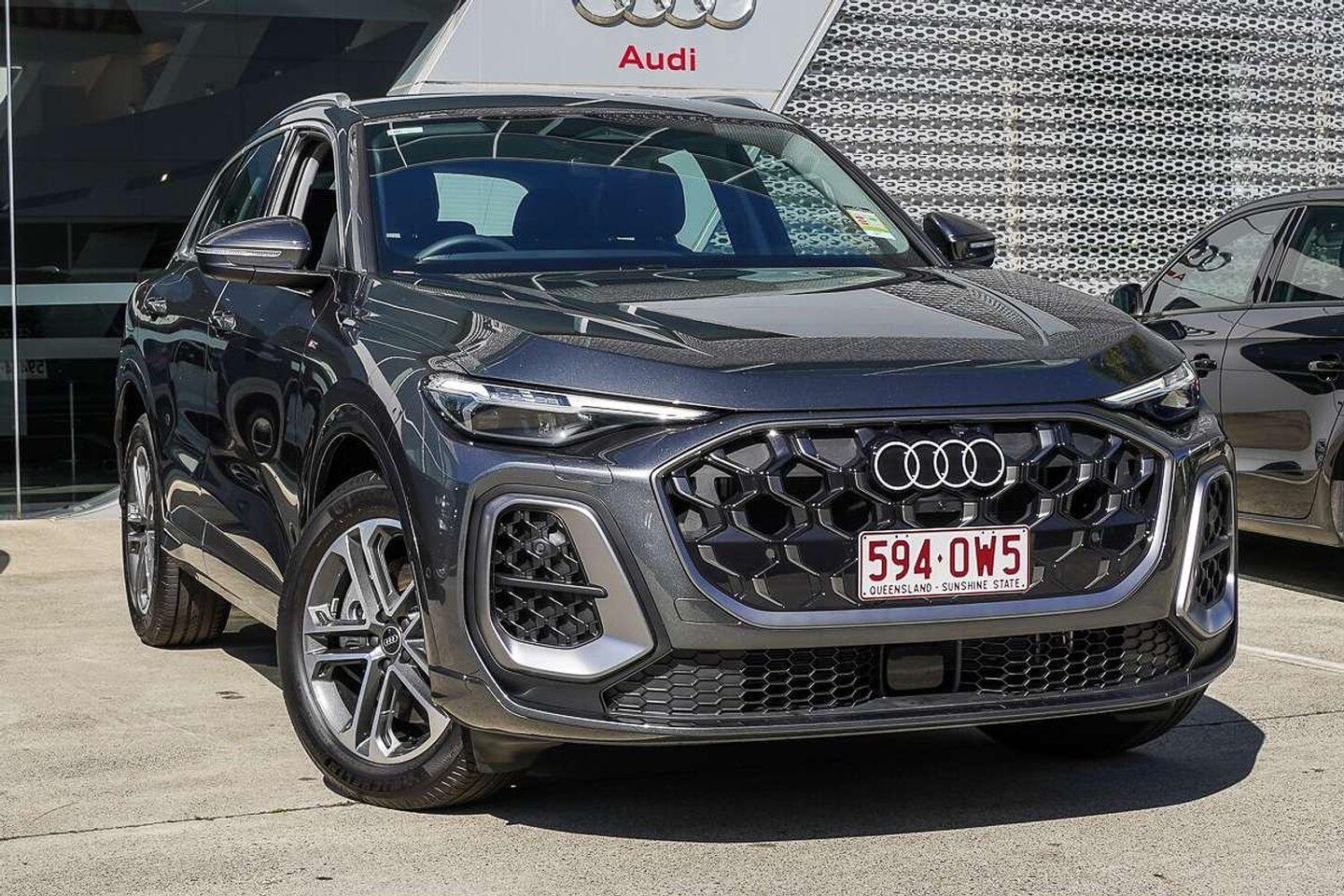 Image about Audi Q5 SUV TDI quattro 150 kW