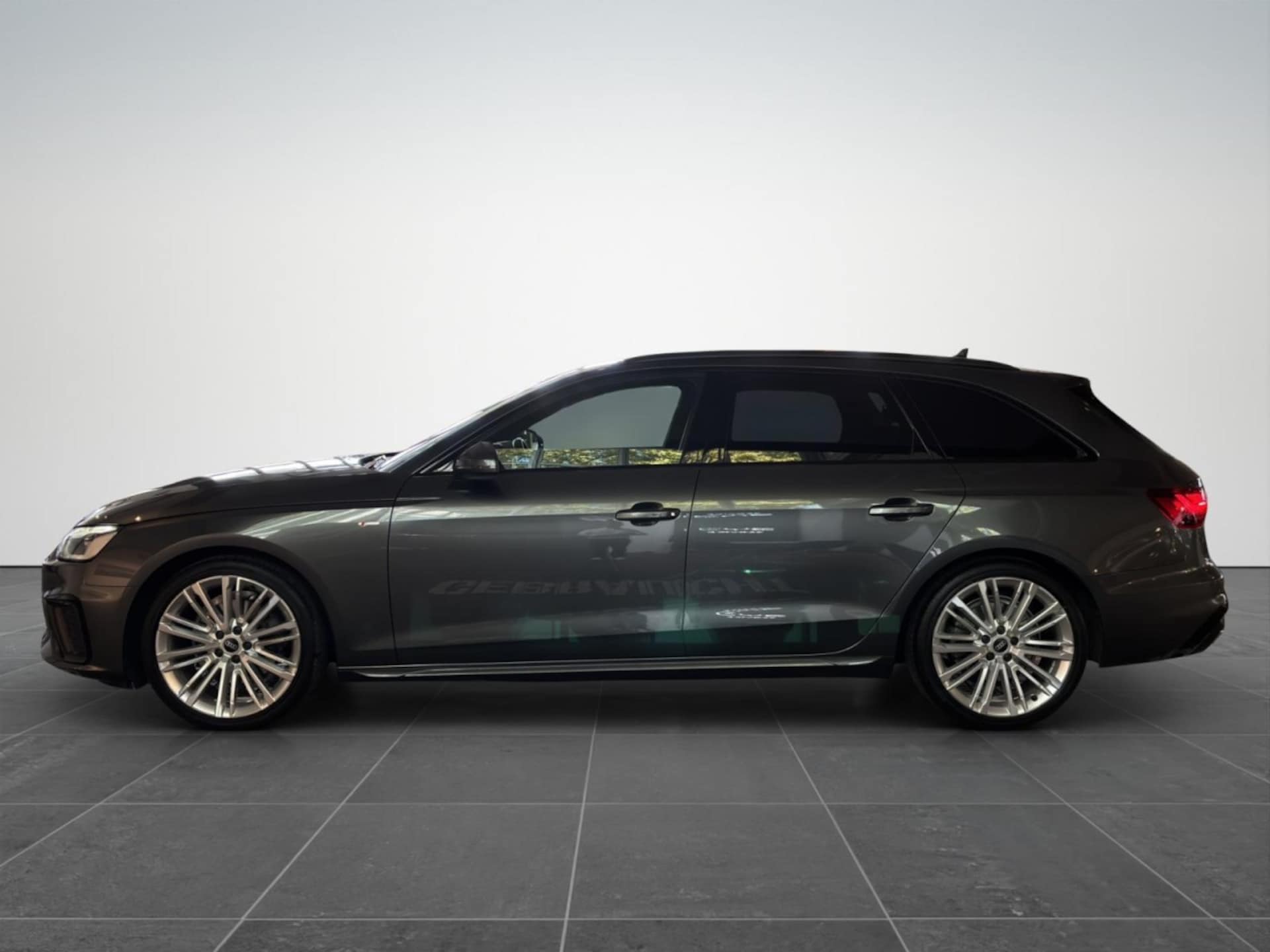 Audi A4 Avant S line