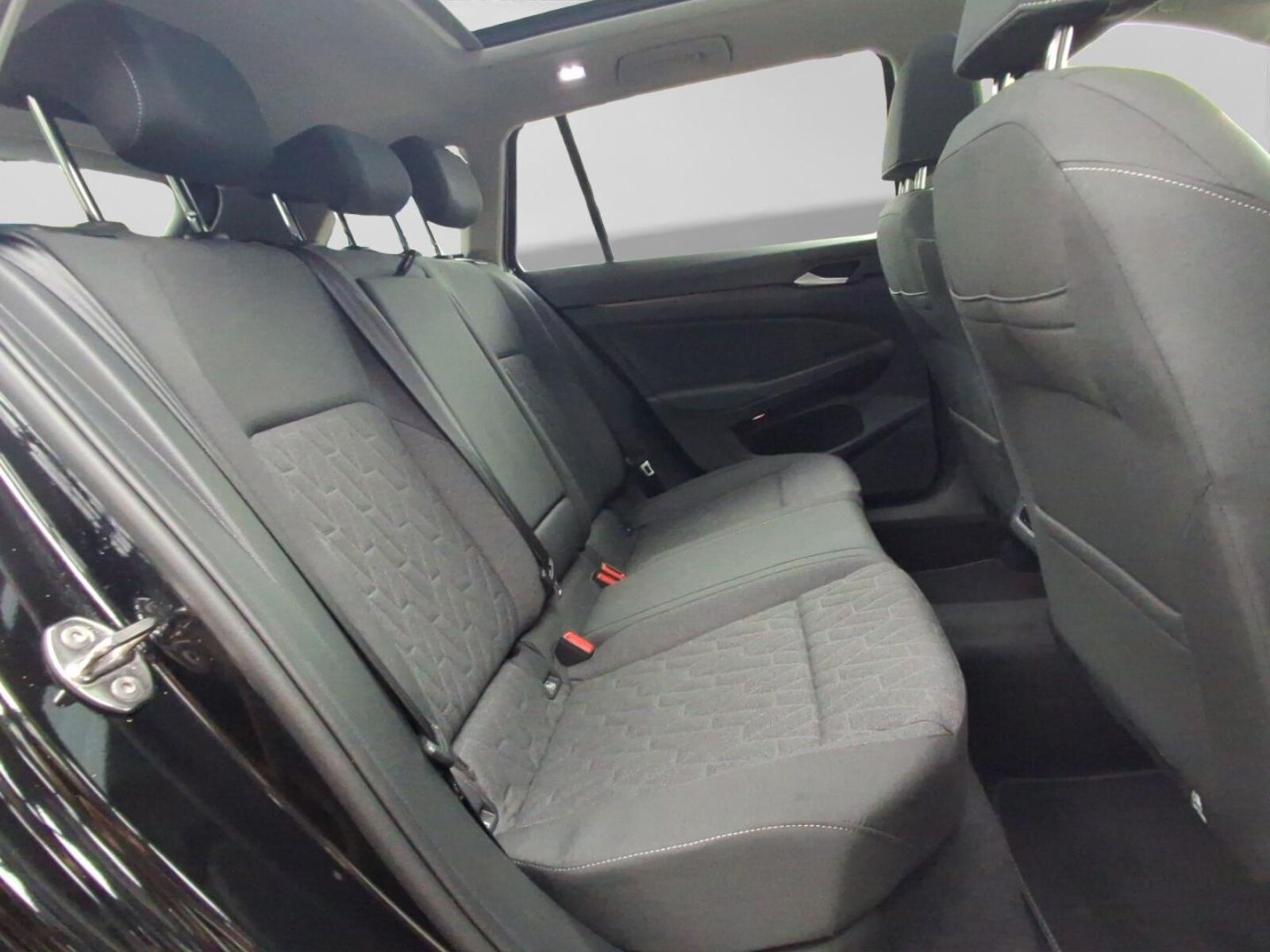 Volkswagen Golf Variant – Bild 6