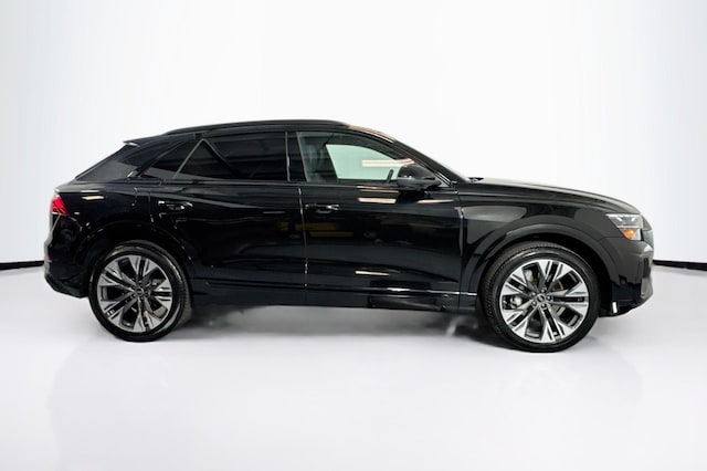 2025 Audi Q8