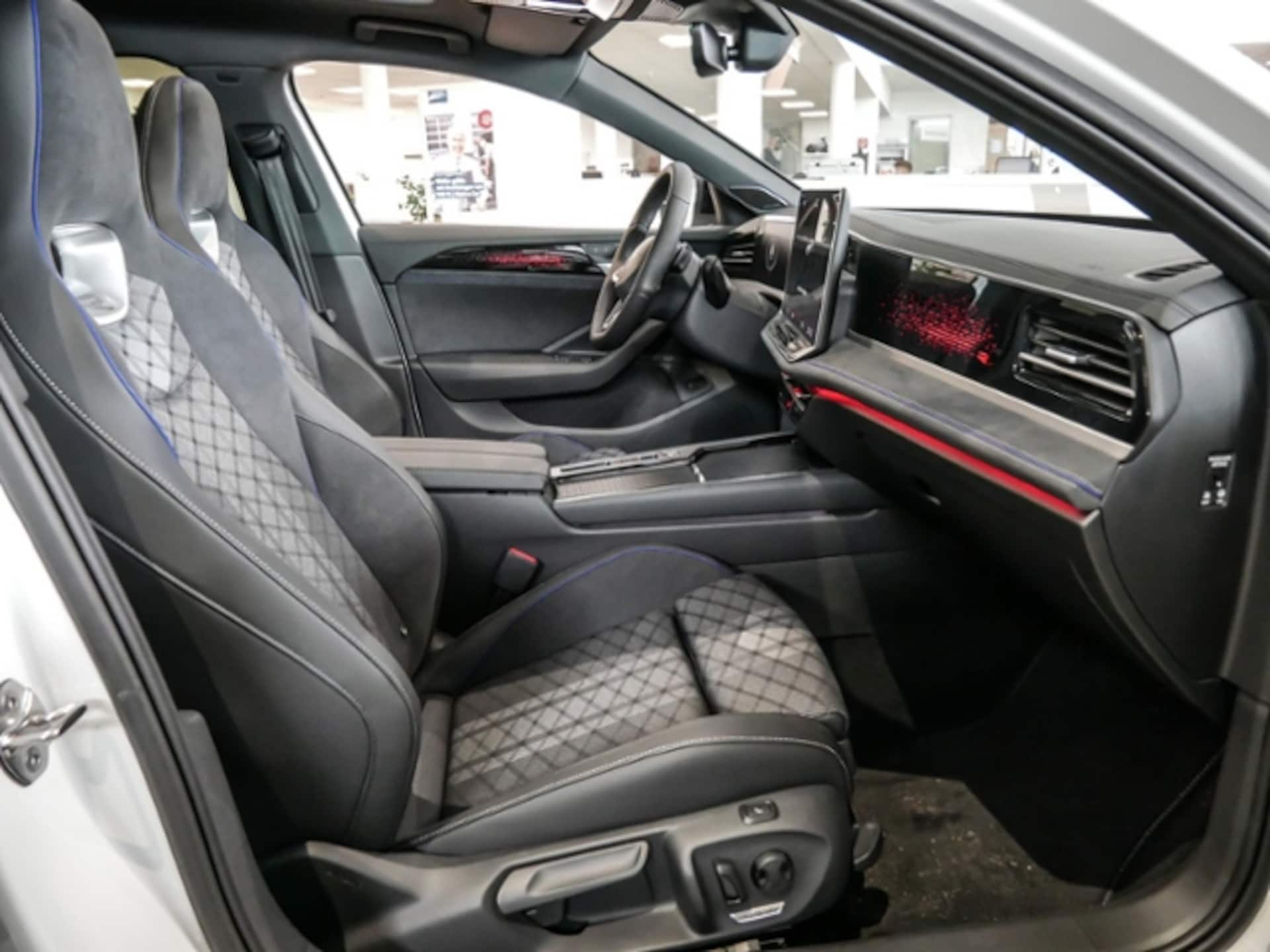 Volkswagen Passat R-Line