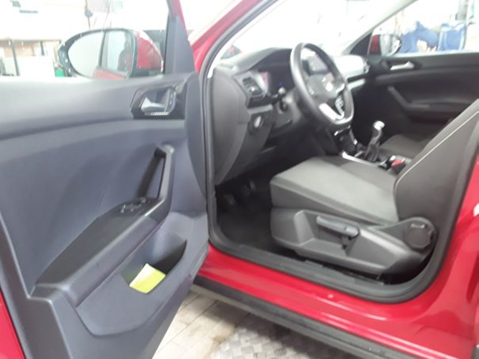 Volkswagen T-Cross Life