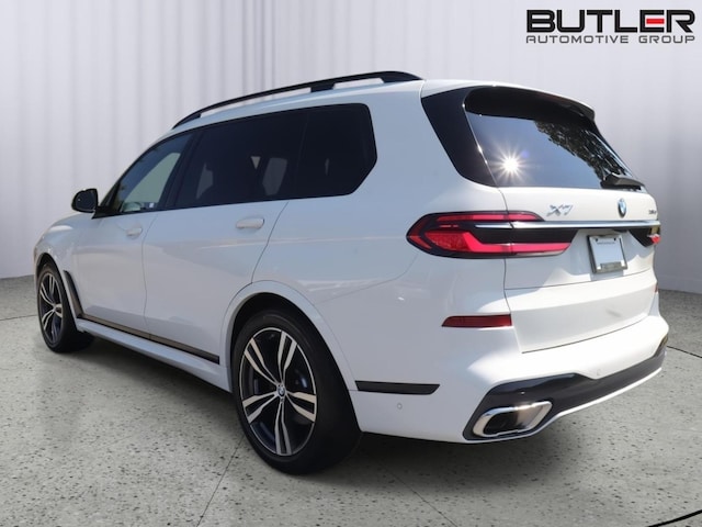 2024 BMW X7