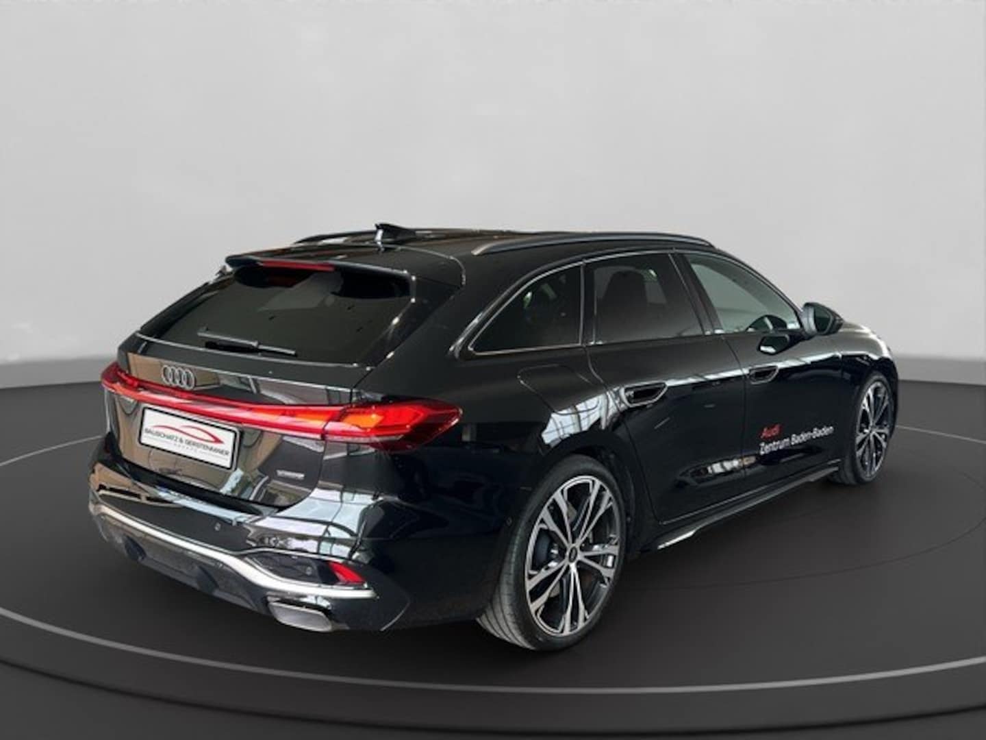Bild über Audi A5 Avant e-hybrid e-hybrid quattro 220 kW S tronic - für weitere Informationen kontaktieren Sie den Audi Partner