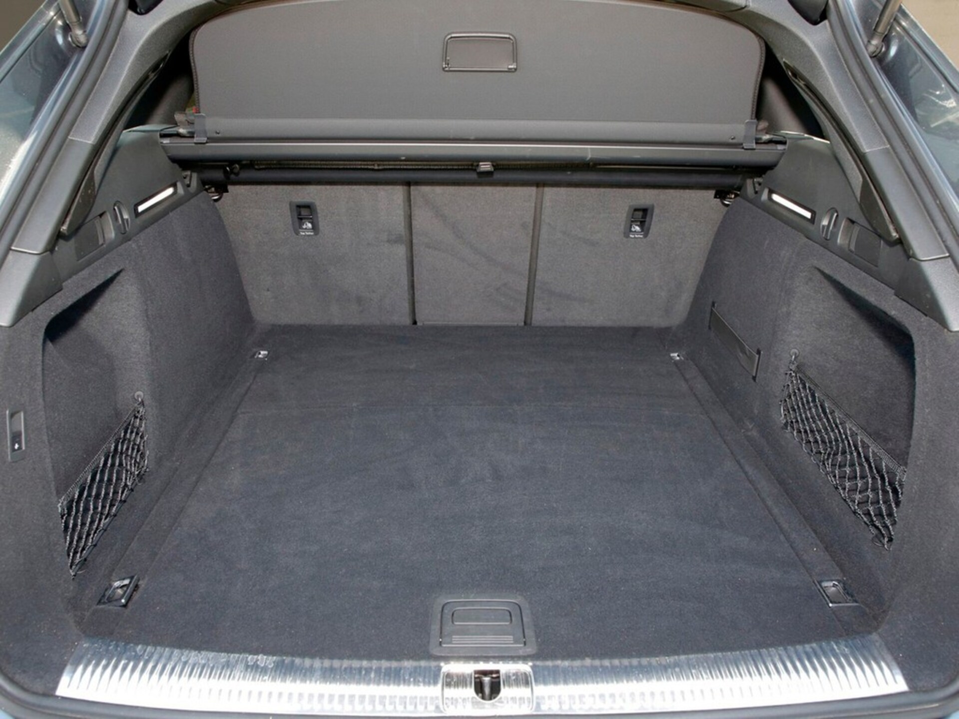 Audi A4 Avant S line