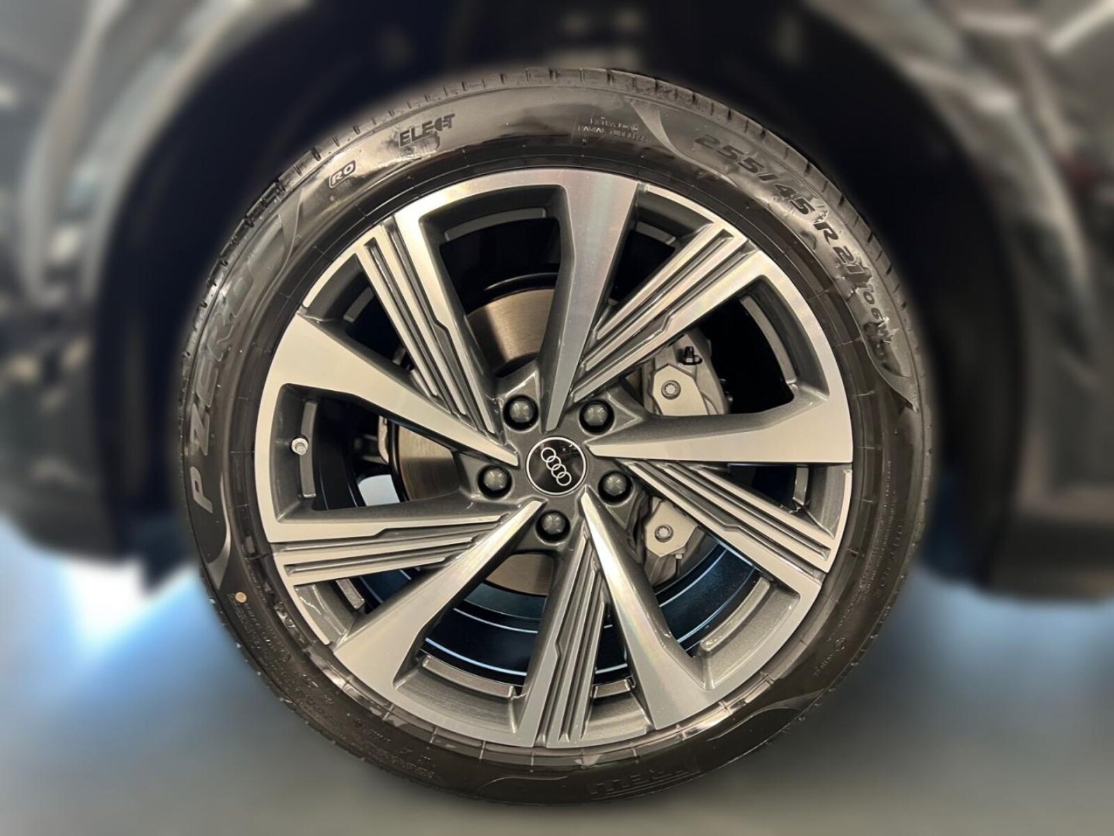 Audi Q6 e-tron – Bild 3
