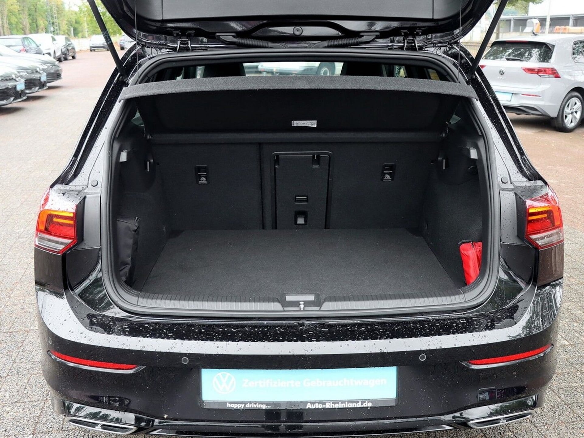 Volkswagen Golf R-Line