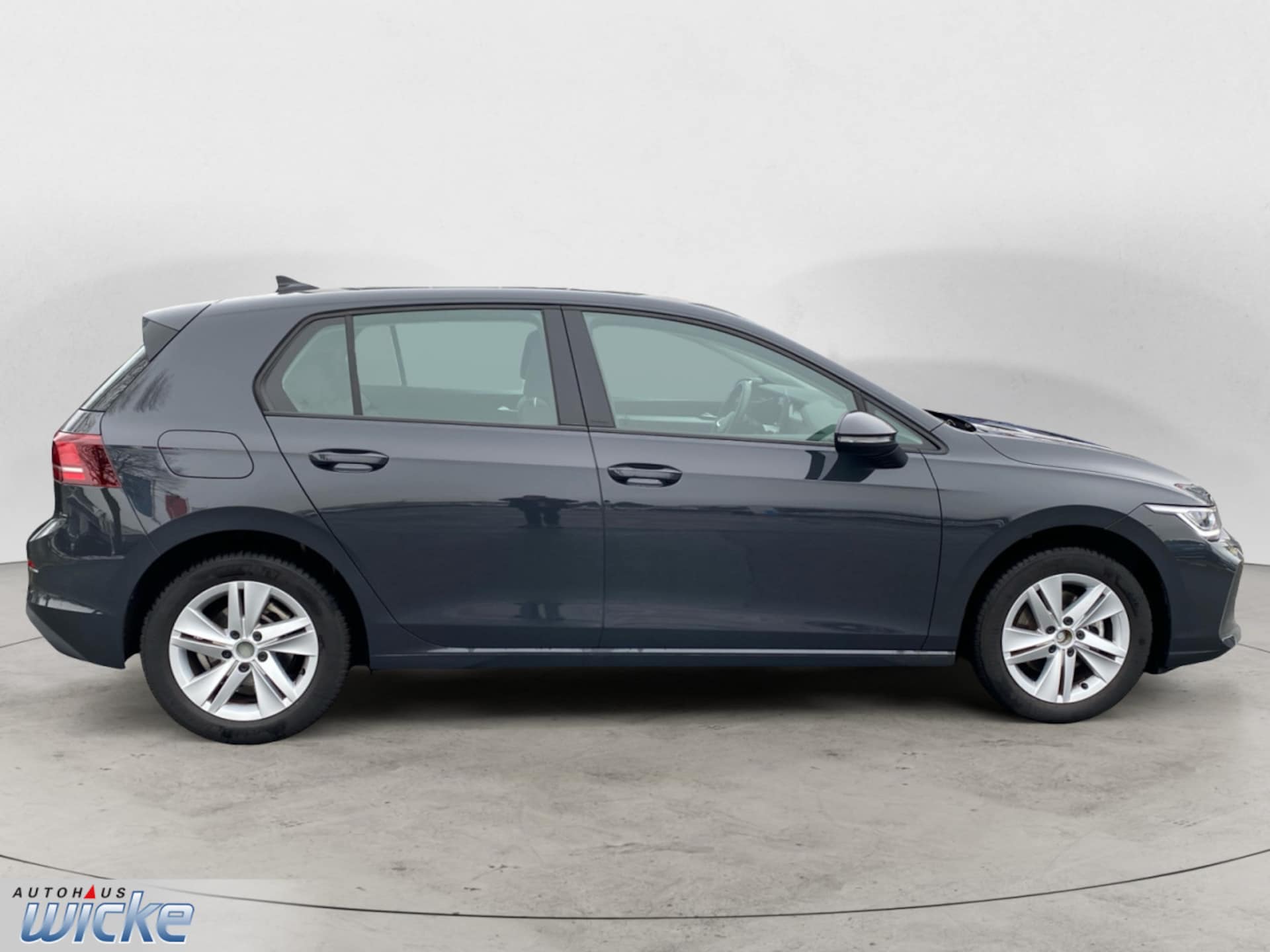 Volkswagen Golf Life