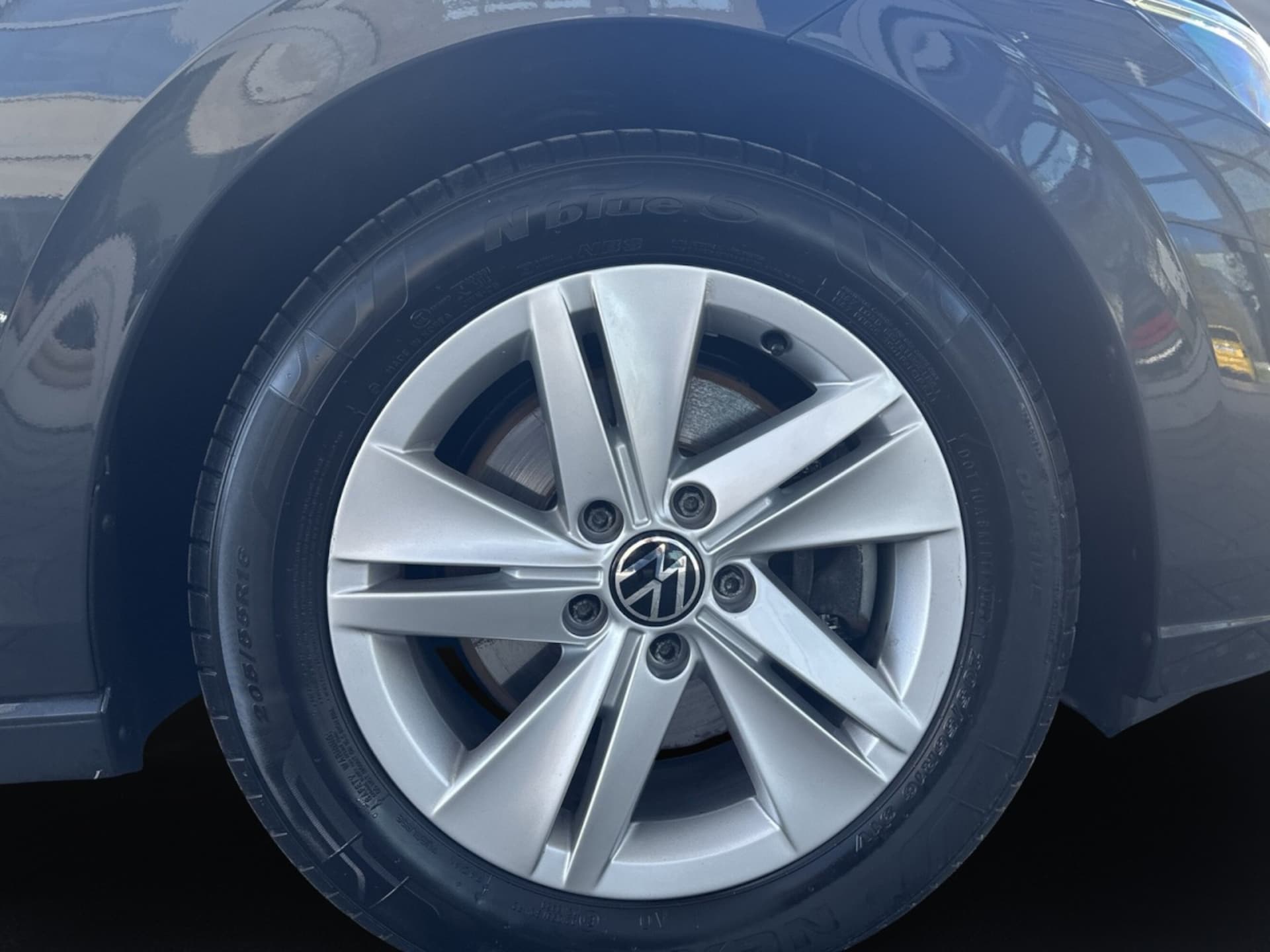 Volkswagen Golf Variant Life