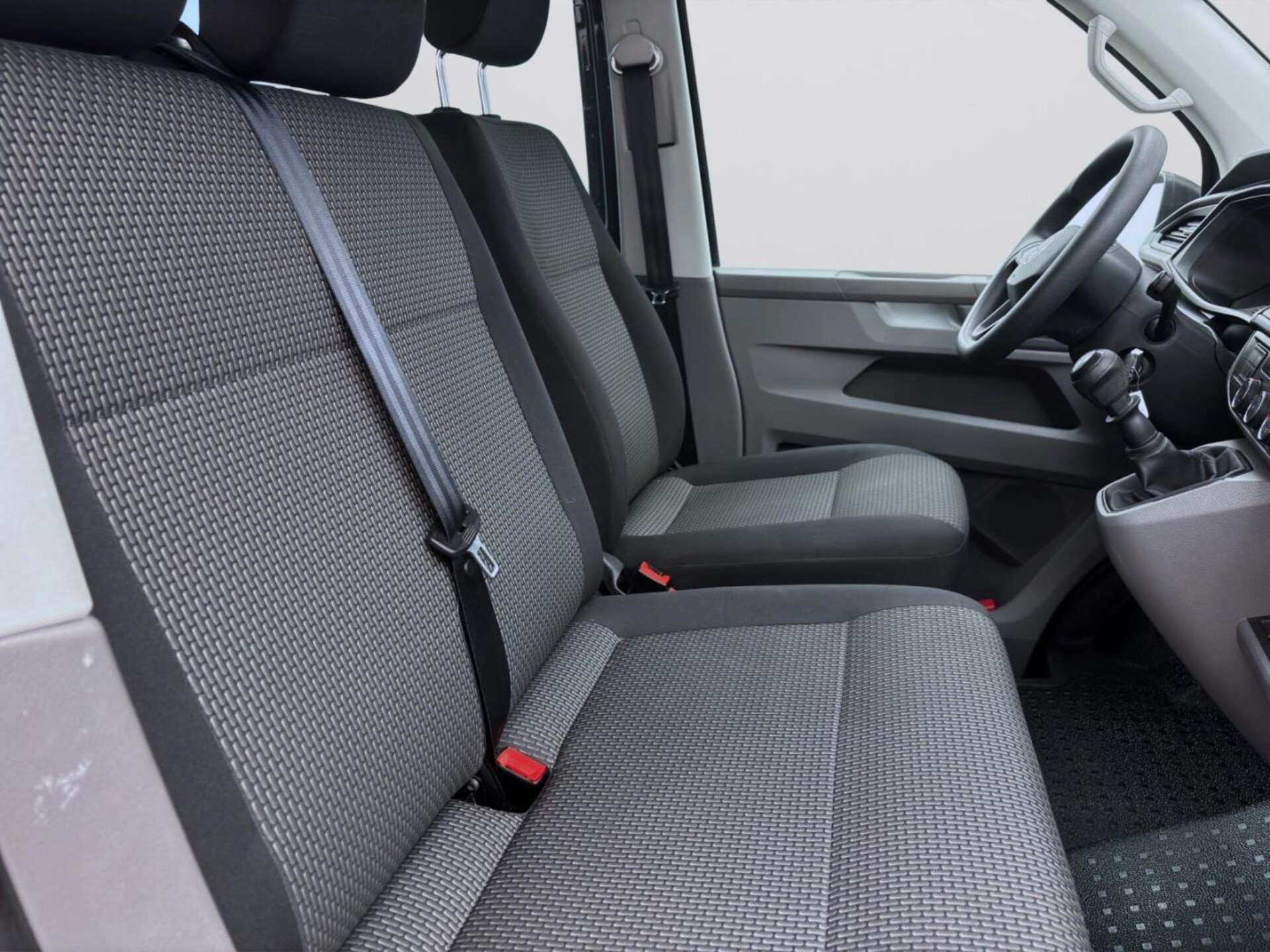 Volkswagen T6.1 Transporter Kombi kurzer Radstand