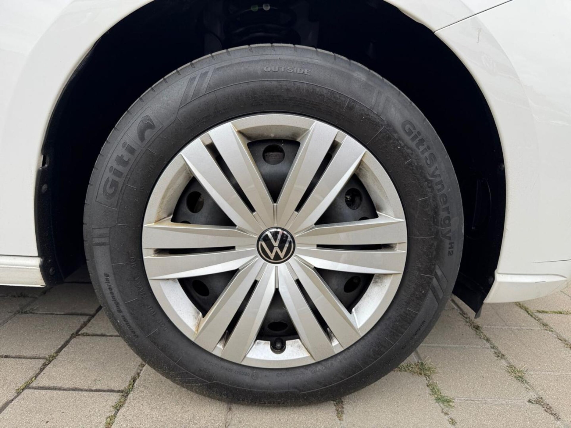 Volkswagen Caddy Maxi Kombi Basis-Modell