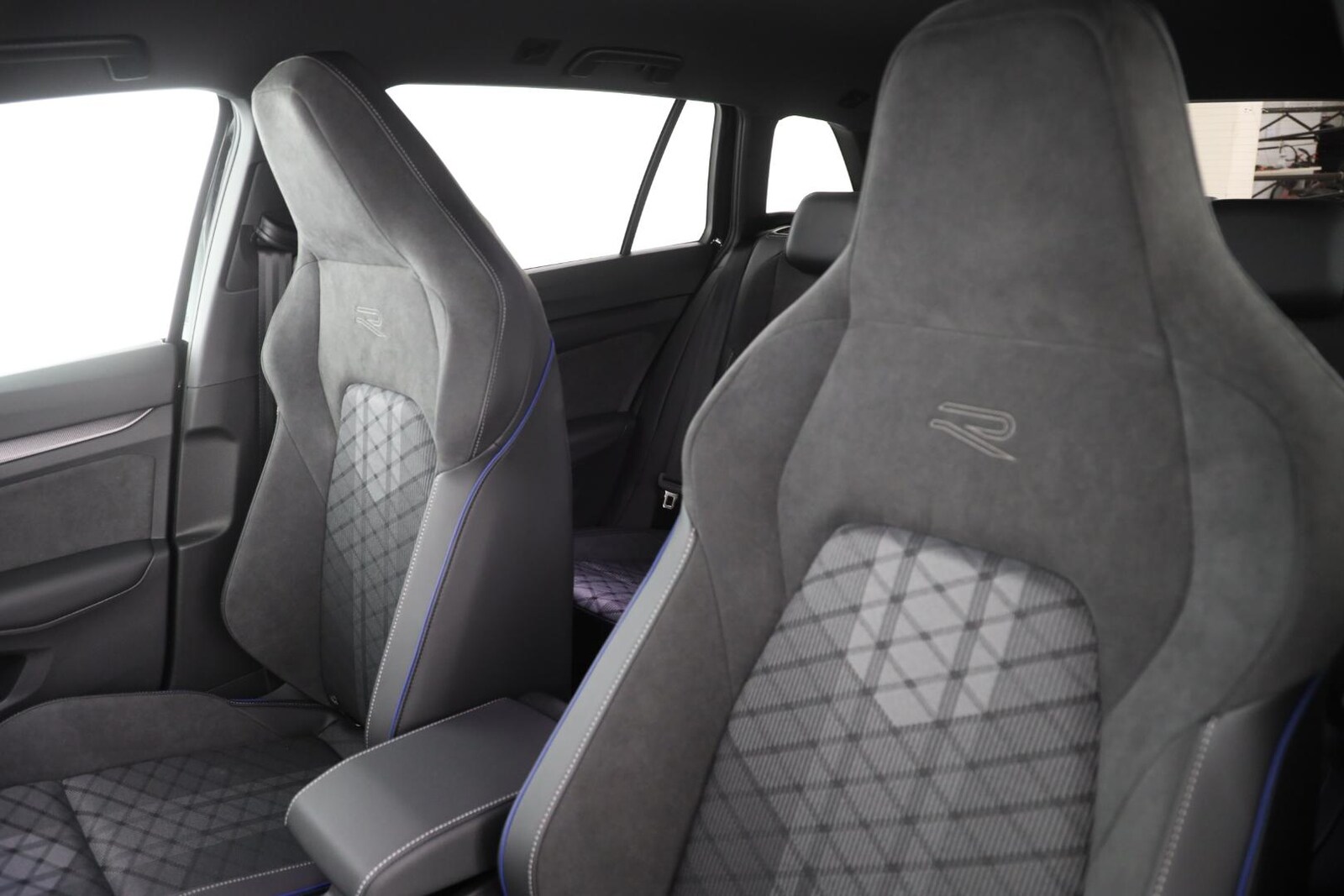 Volkswagen Golf Variant – Bild 12