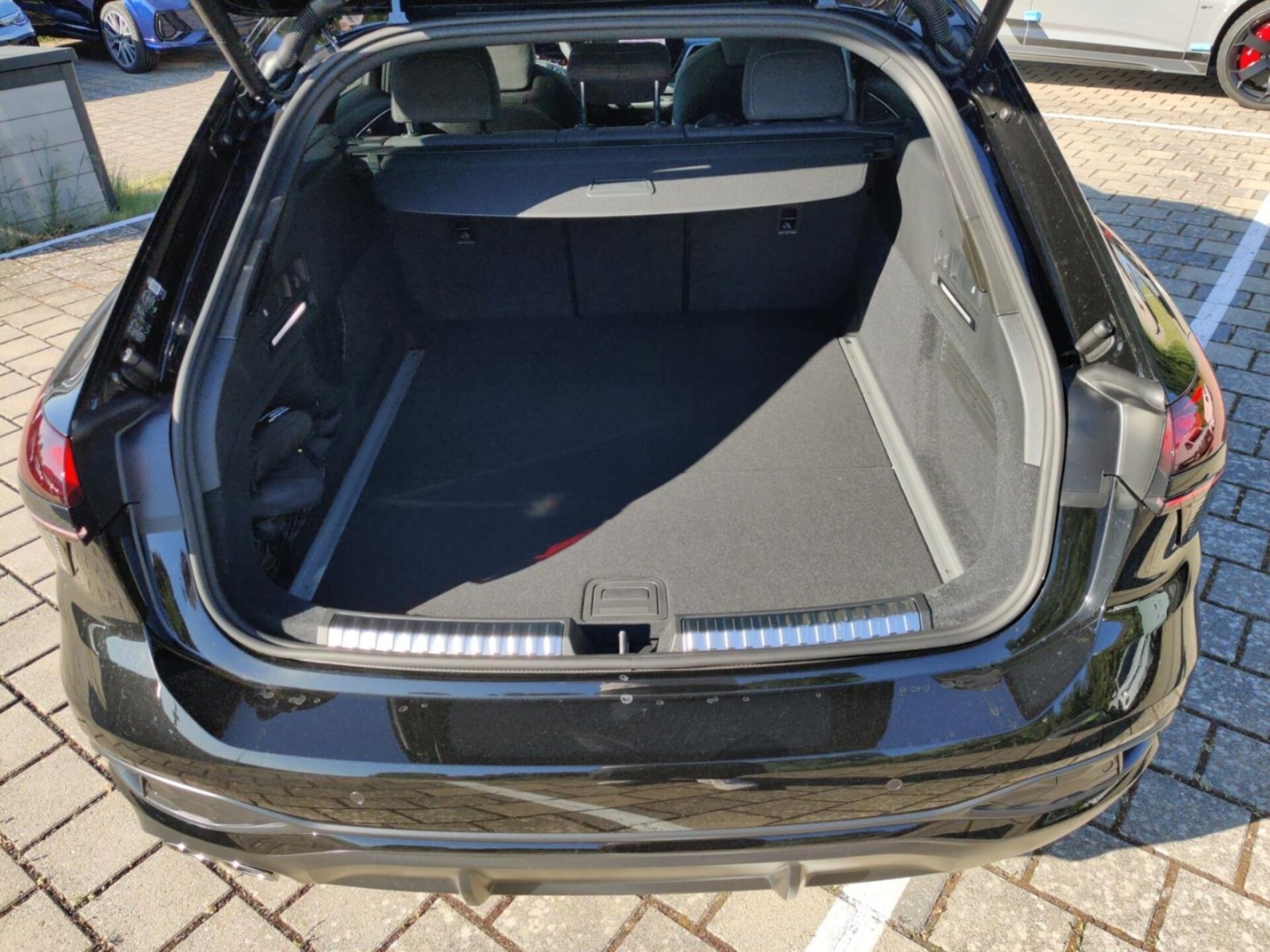 Audi A6 Avant edition one