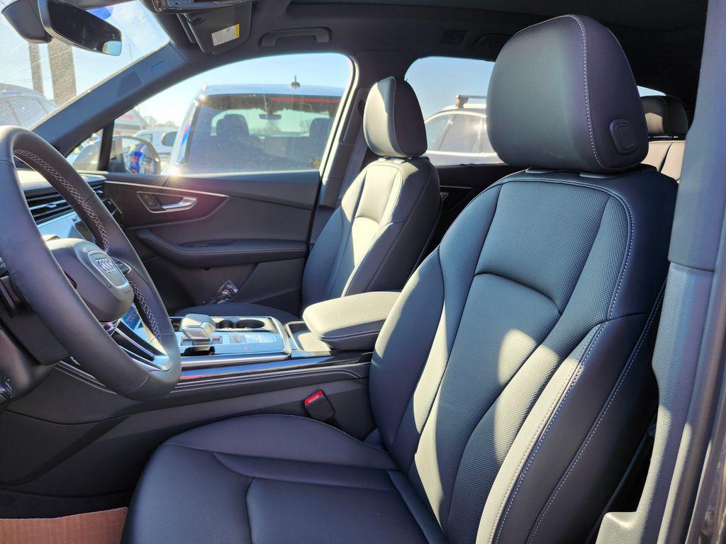 2026 Audi Q7 Premium Plus - Photo 13