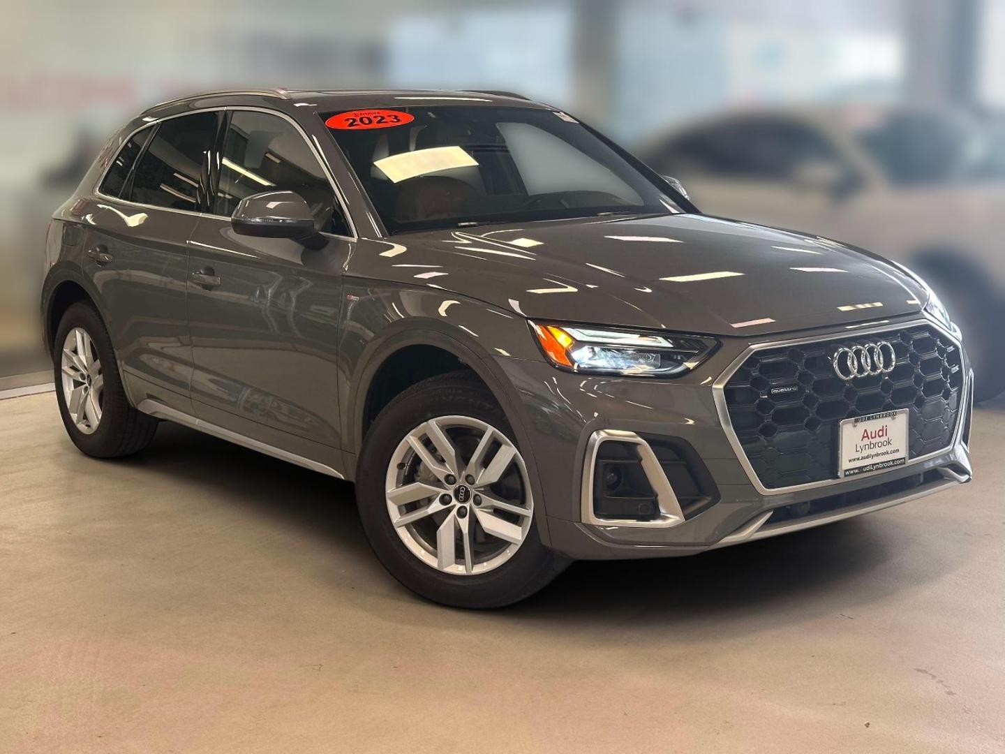 2023 Audi Q5 45 Premium's photo