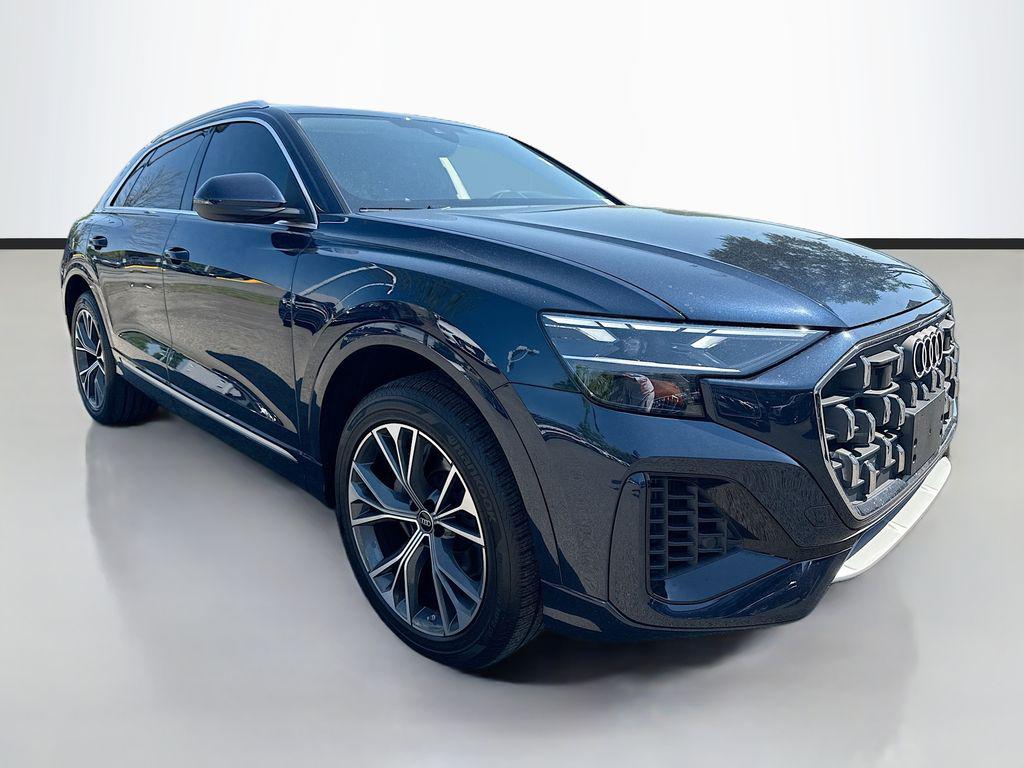 2025 Audi Q8 55 Premium quattro Tiptronic's photo