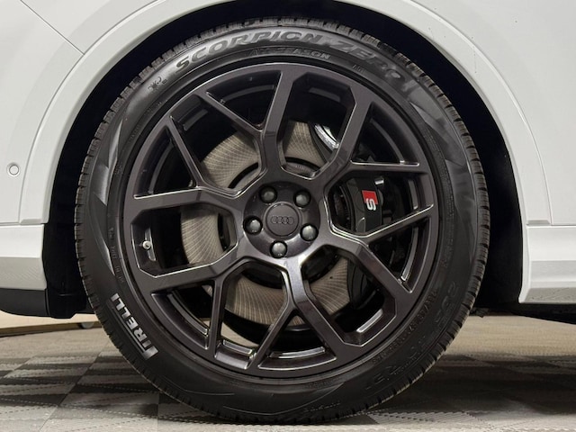 2026 Audi SQ7 Premium Plus - Photo 12
