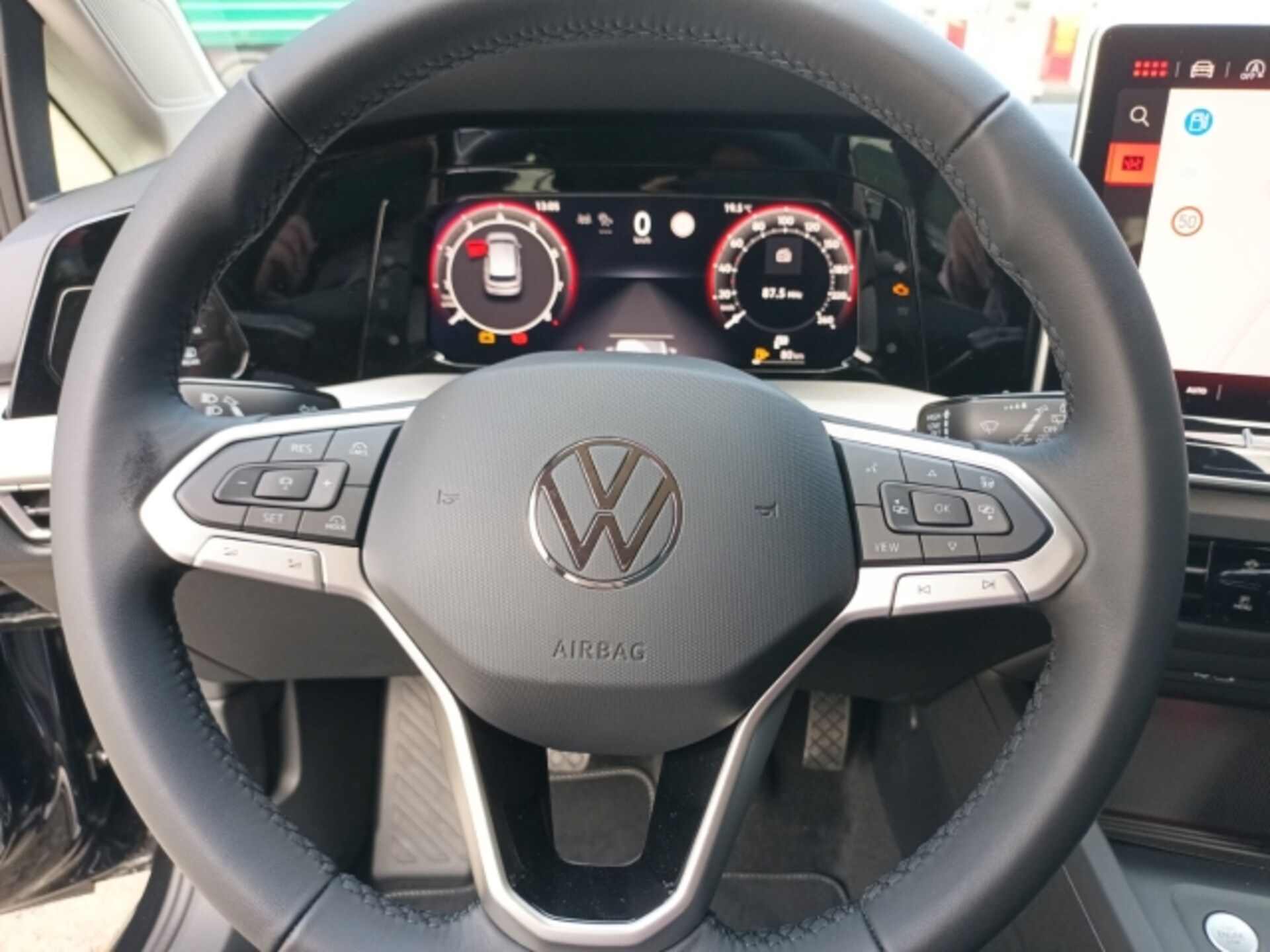 Volkswagen Golf Life
