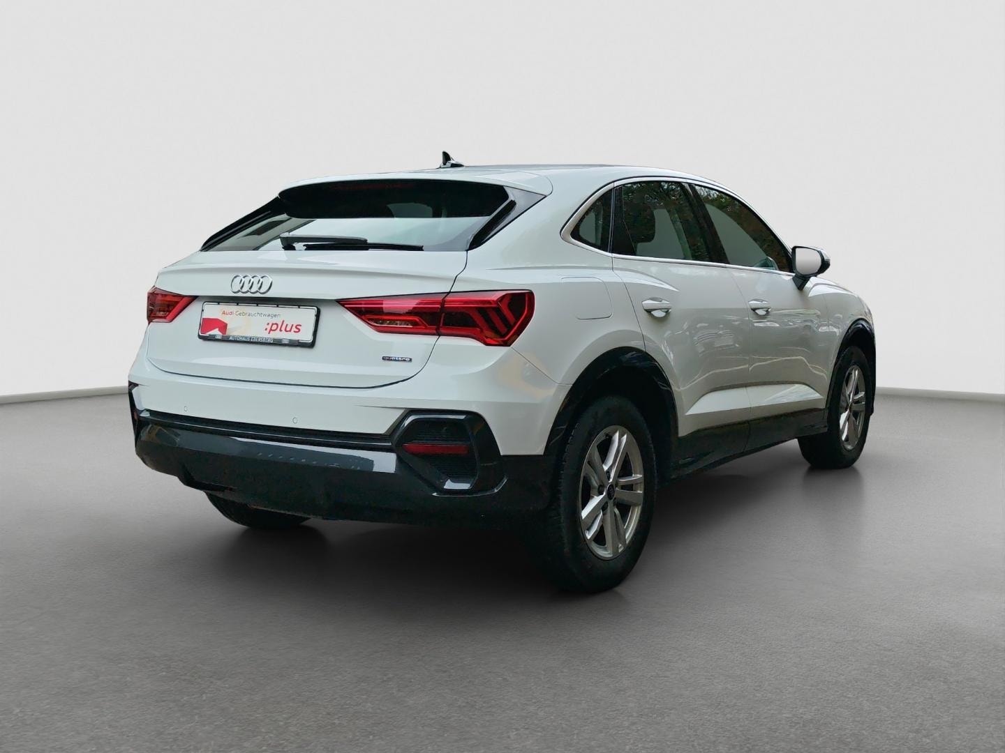 Bild über Audi Q3 Sportback 40 TDI quattro S tronic - für weitere Informationen kontaktieren Sie den Audi Partner