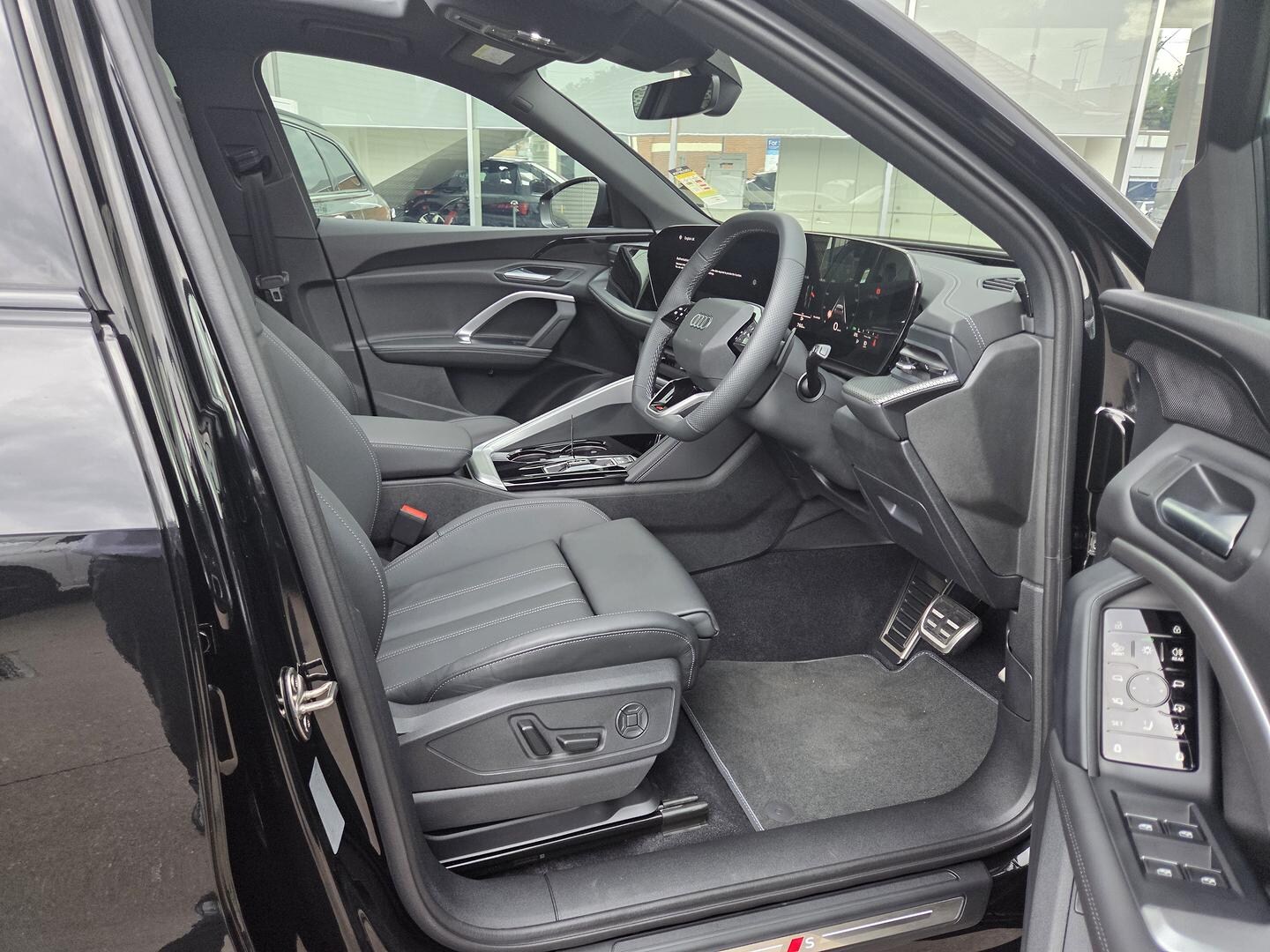 Image about Audi Q5 Sportback TFSI quattro 200 kW sport