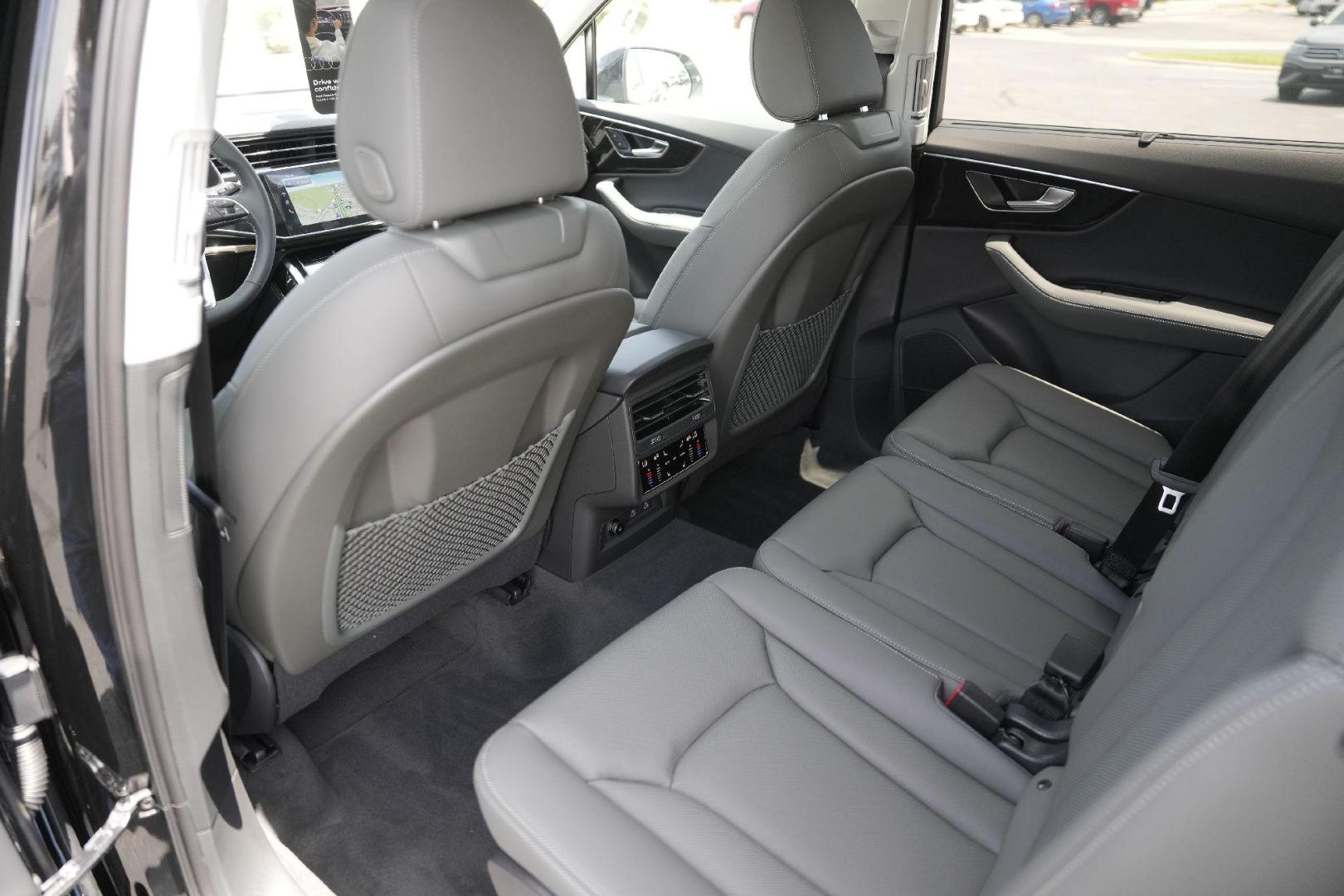 2025 Audi Q7 Premium Plus - Photo 18