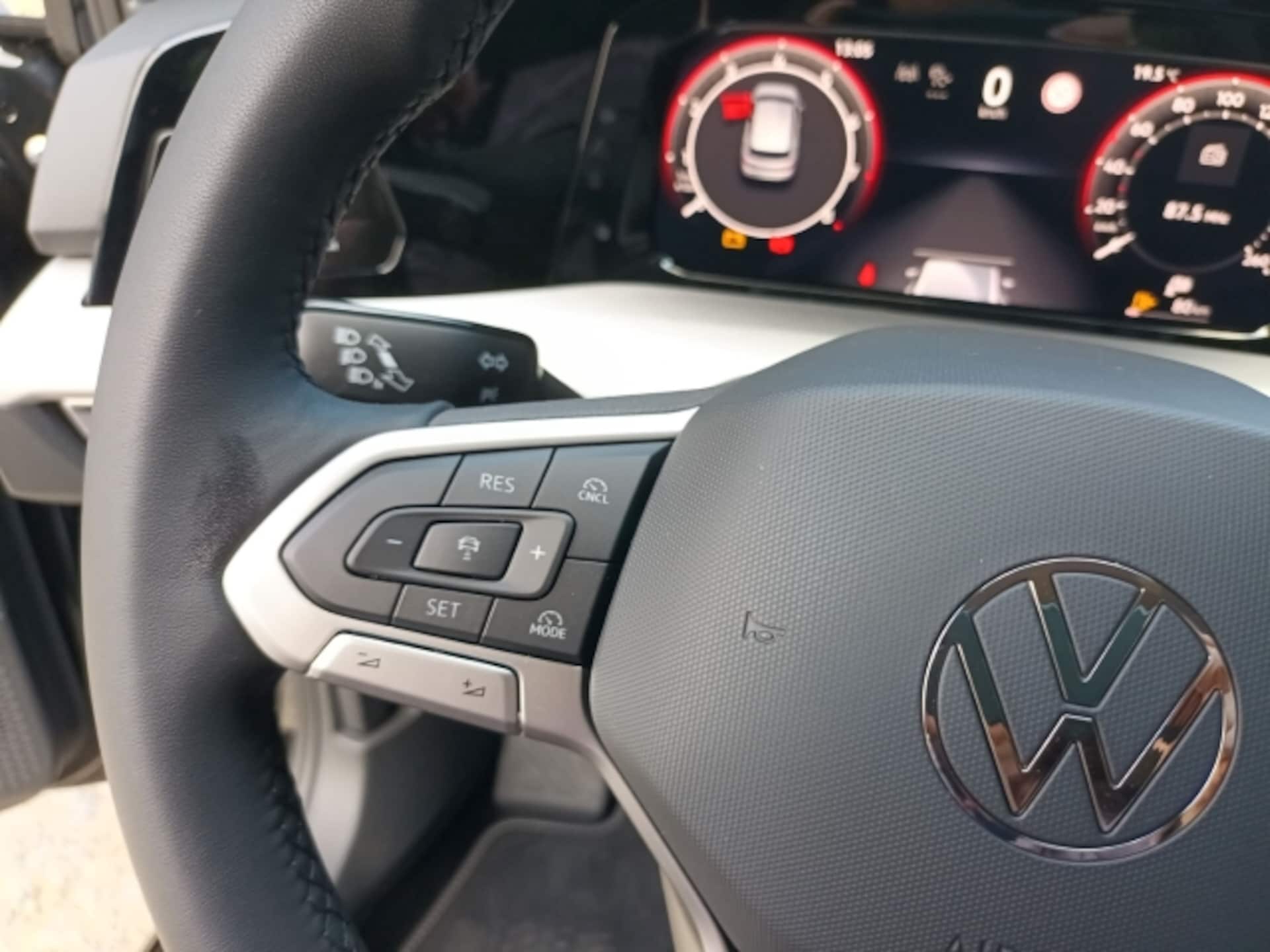 Volkswagen Golf Life