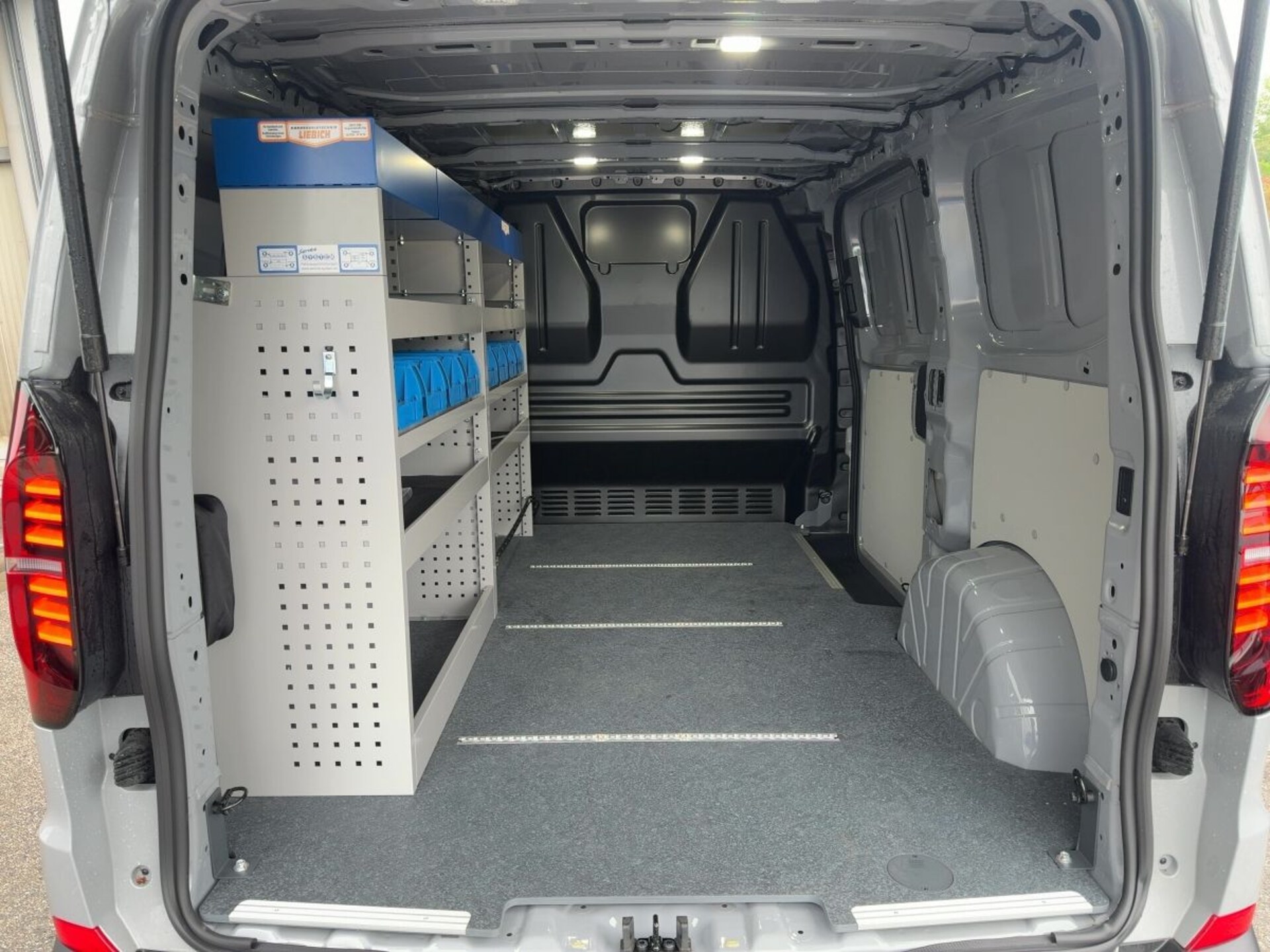 Volkswagen Transporter Kasten kurzer Radstand