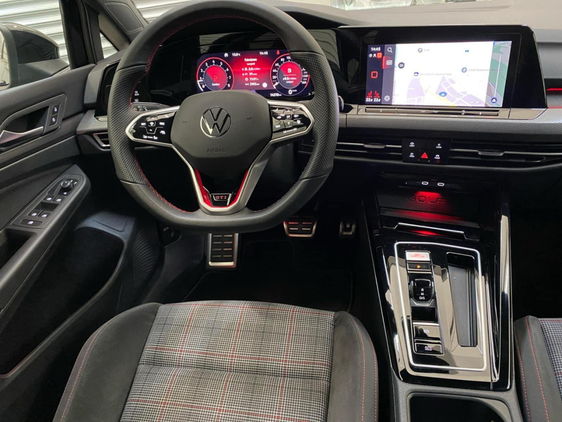 Volkswagen Golf GTI