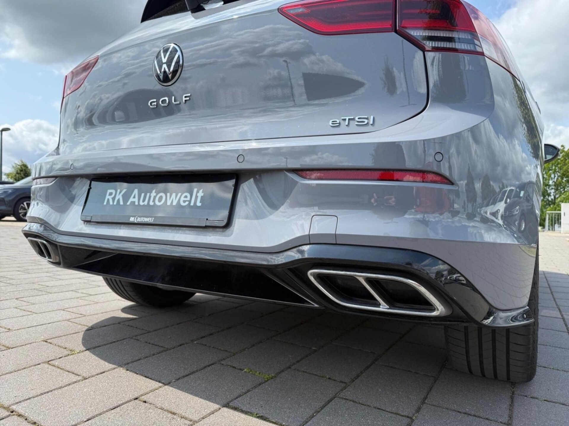 Volkswagen Golf R-Line