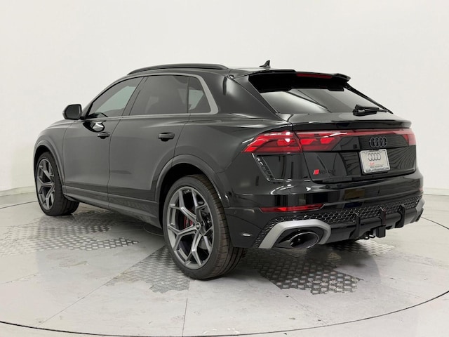 2026 Audi RS Q8 SUV performance
