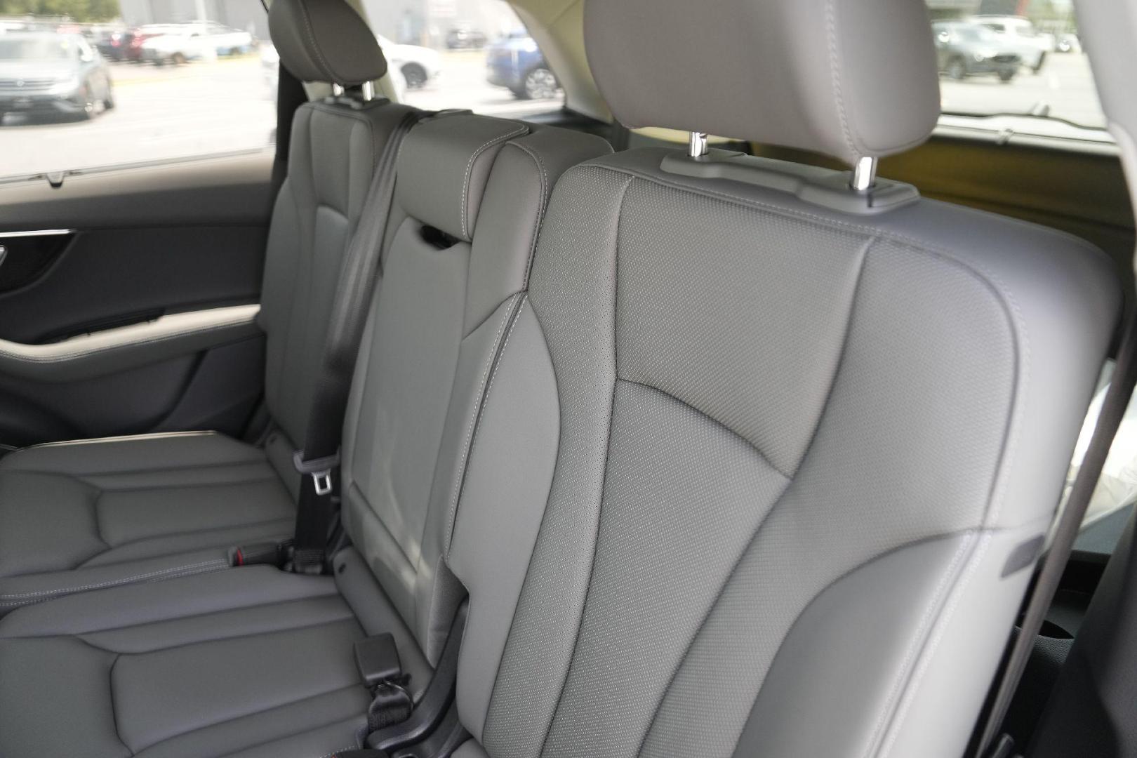 2025 Audi Q7 Premium Plus - Photo 20