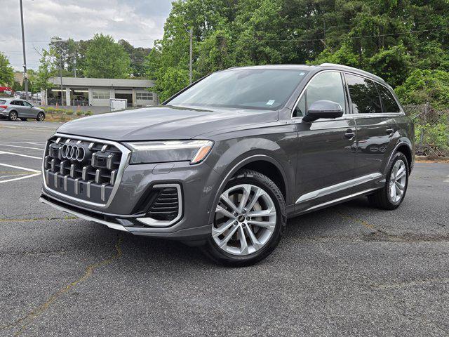 2025 Audi Q7 45 Premium Plus quattro Tiptronic's photo