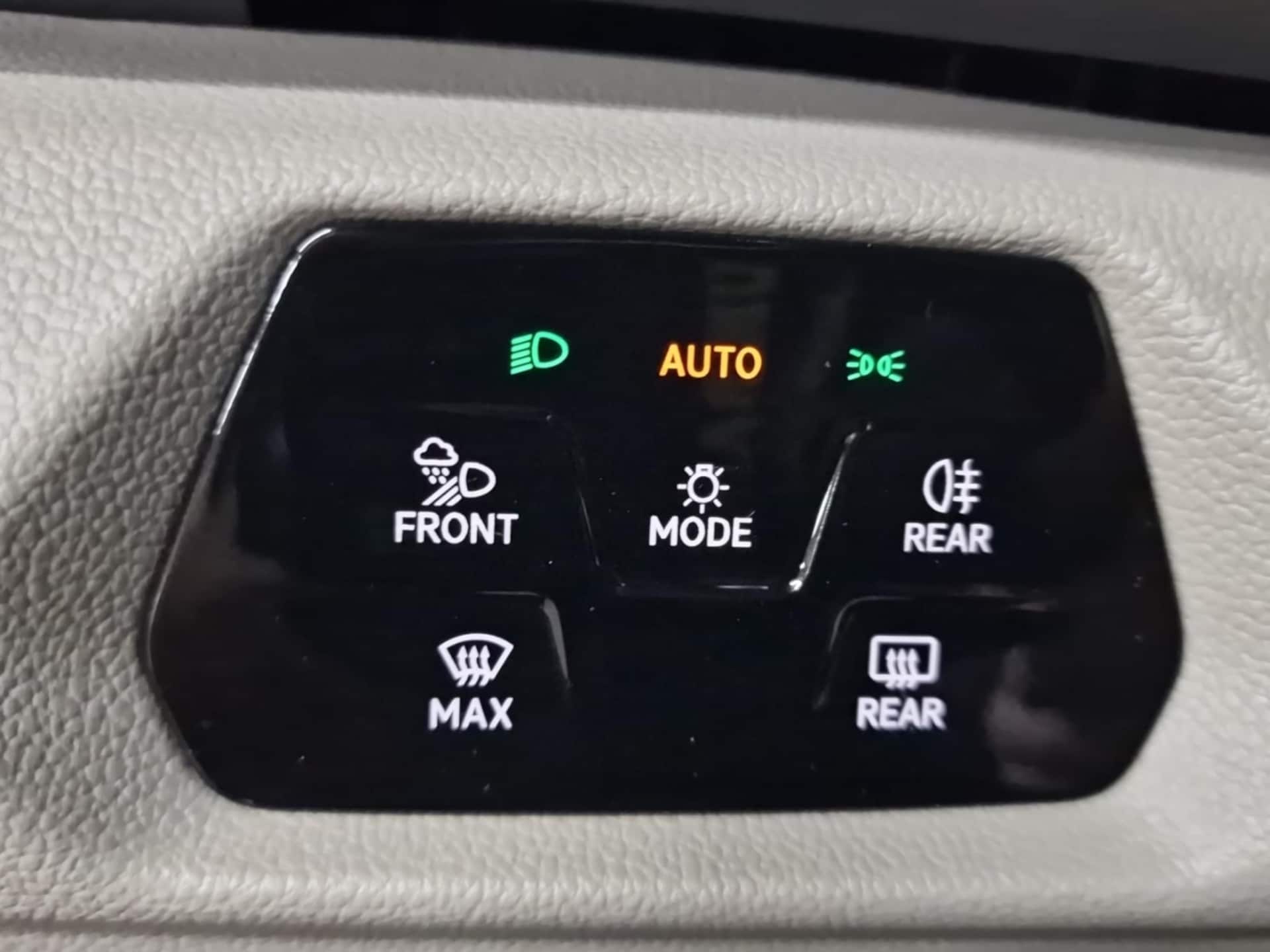 Volkswagen Multivan Basis-Modell