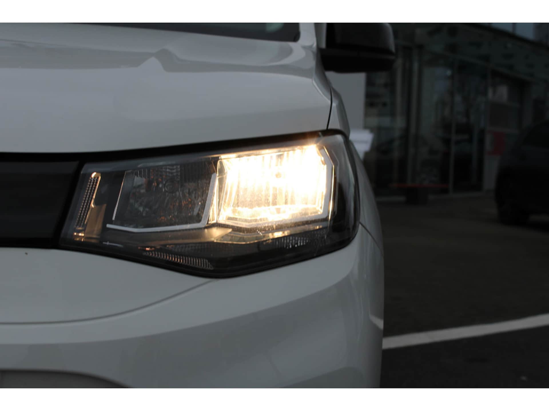 Volkswagen Caddy Basis-Modell
