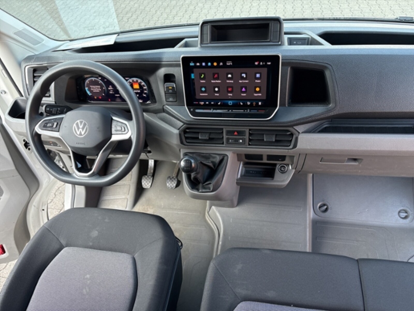 Volkswagen Crafter Kasten mittlerer Radstand – Bild 6