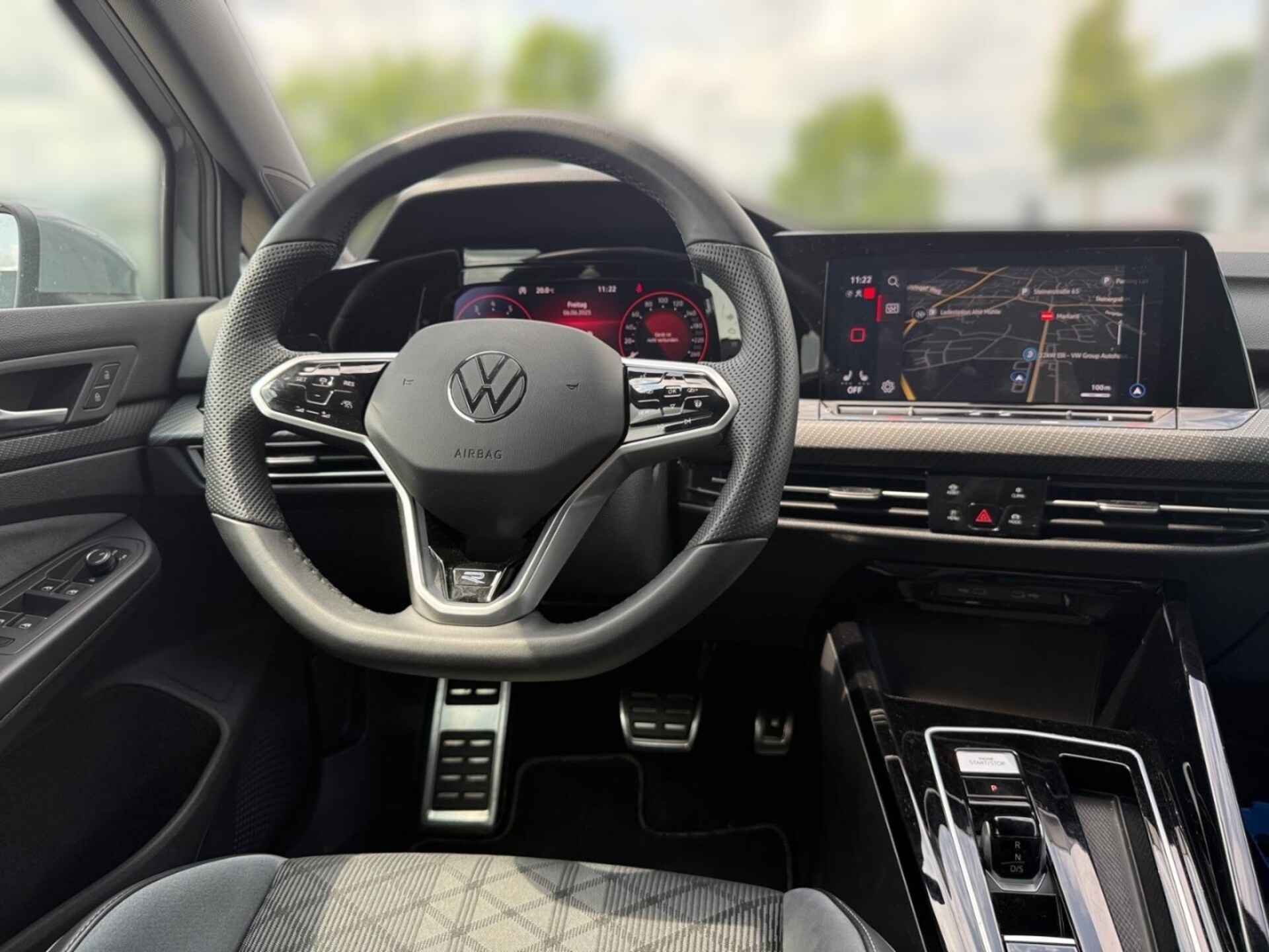 Volkswagen Golf R-Line