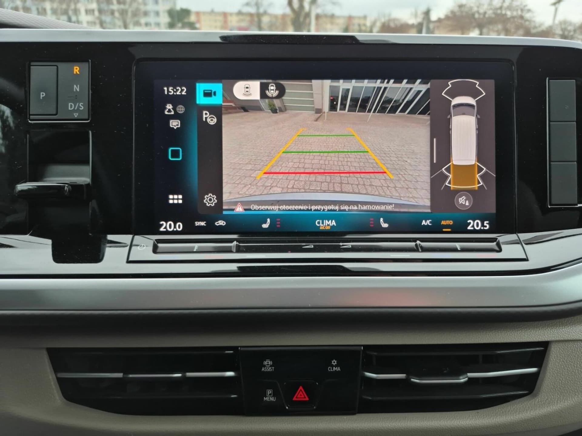 Volkswagen Multivan długi rozstaw osi Life