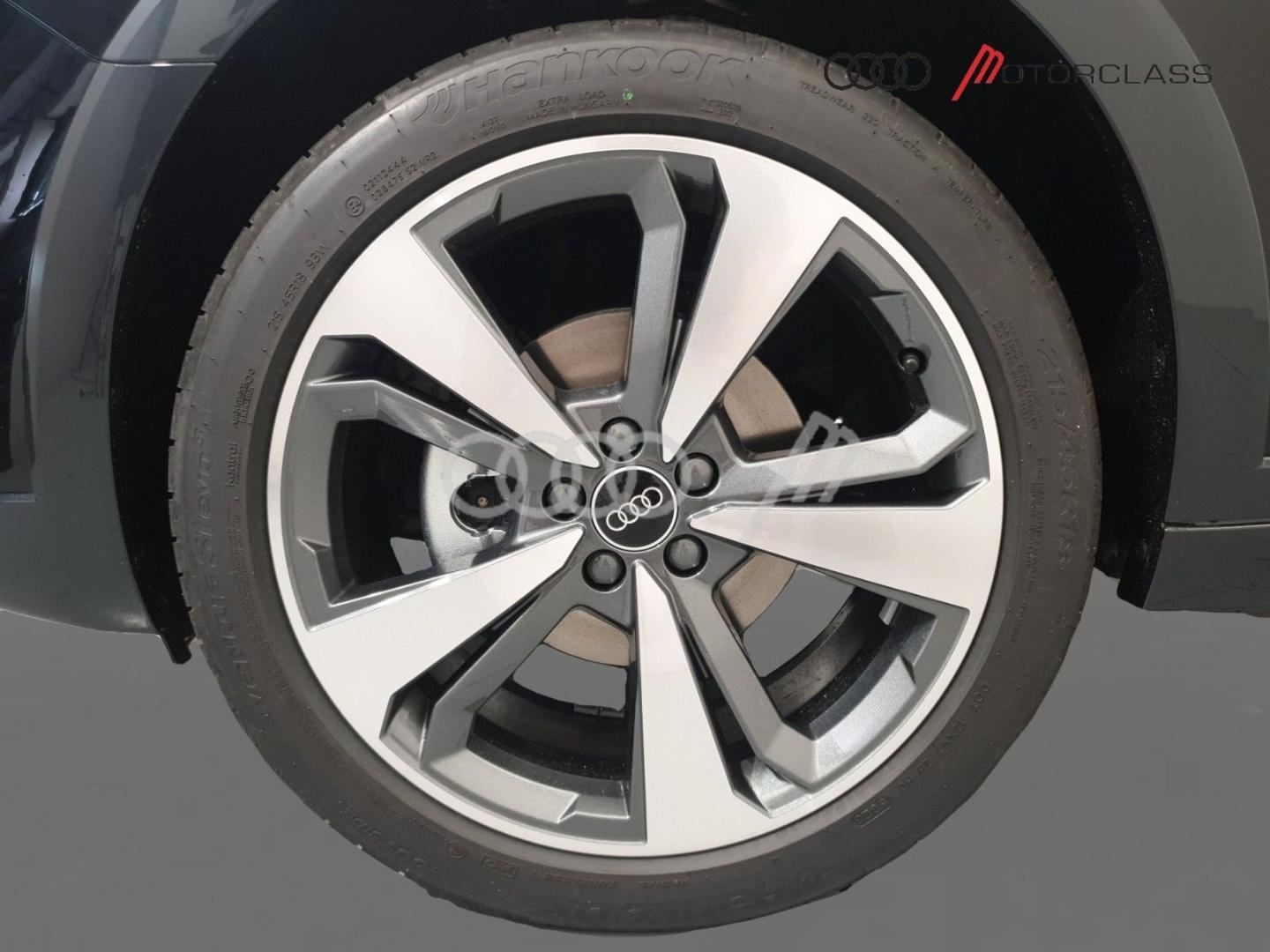 Immagine di Audi A1 allstreet Identity Contrast 30 TFSI 85 kW (116 CV) 6-marce - Vista: for more details contact your dealer