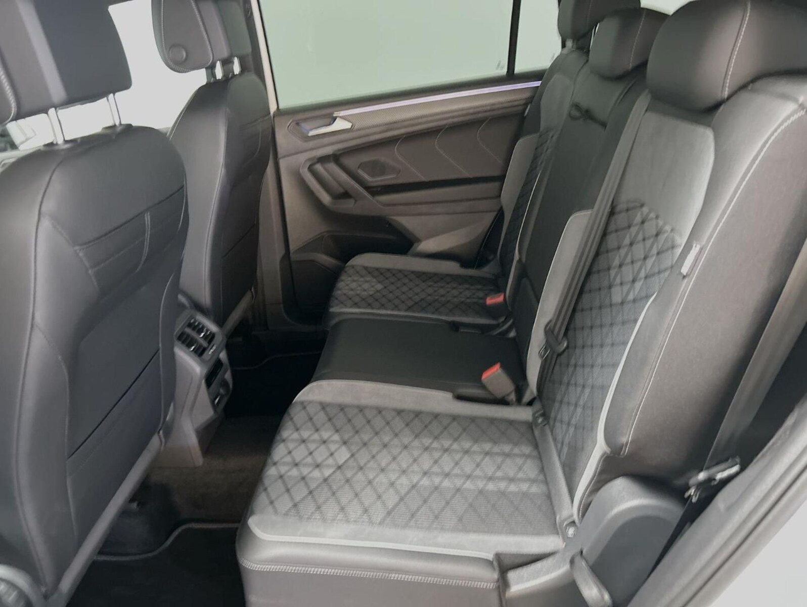 Volkswagen Tiguan Allspace – Bild 23
