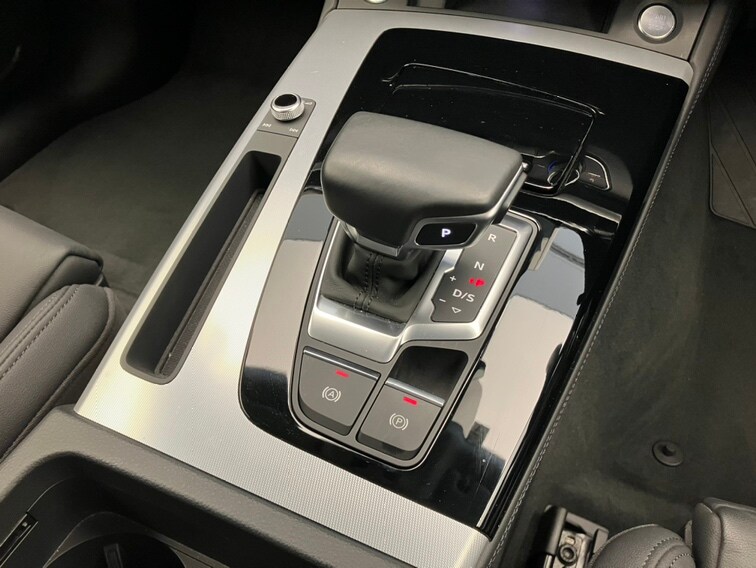 Image about Audi Q5 Sportback 40 TDI quattro advanced
