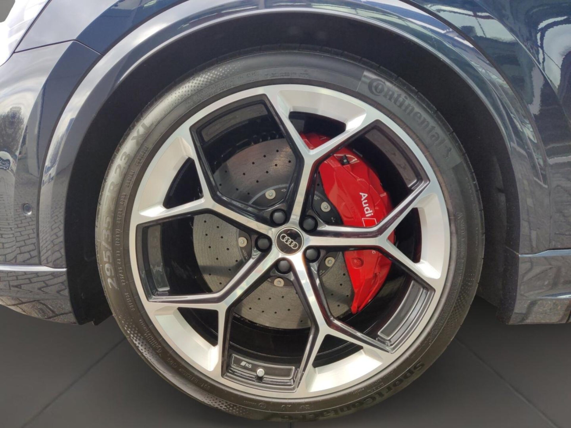 Audi RS Q8 SUV performance