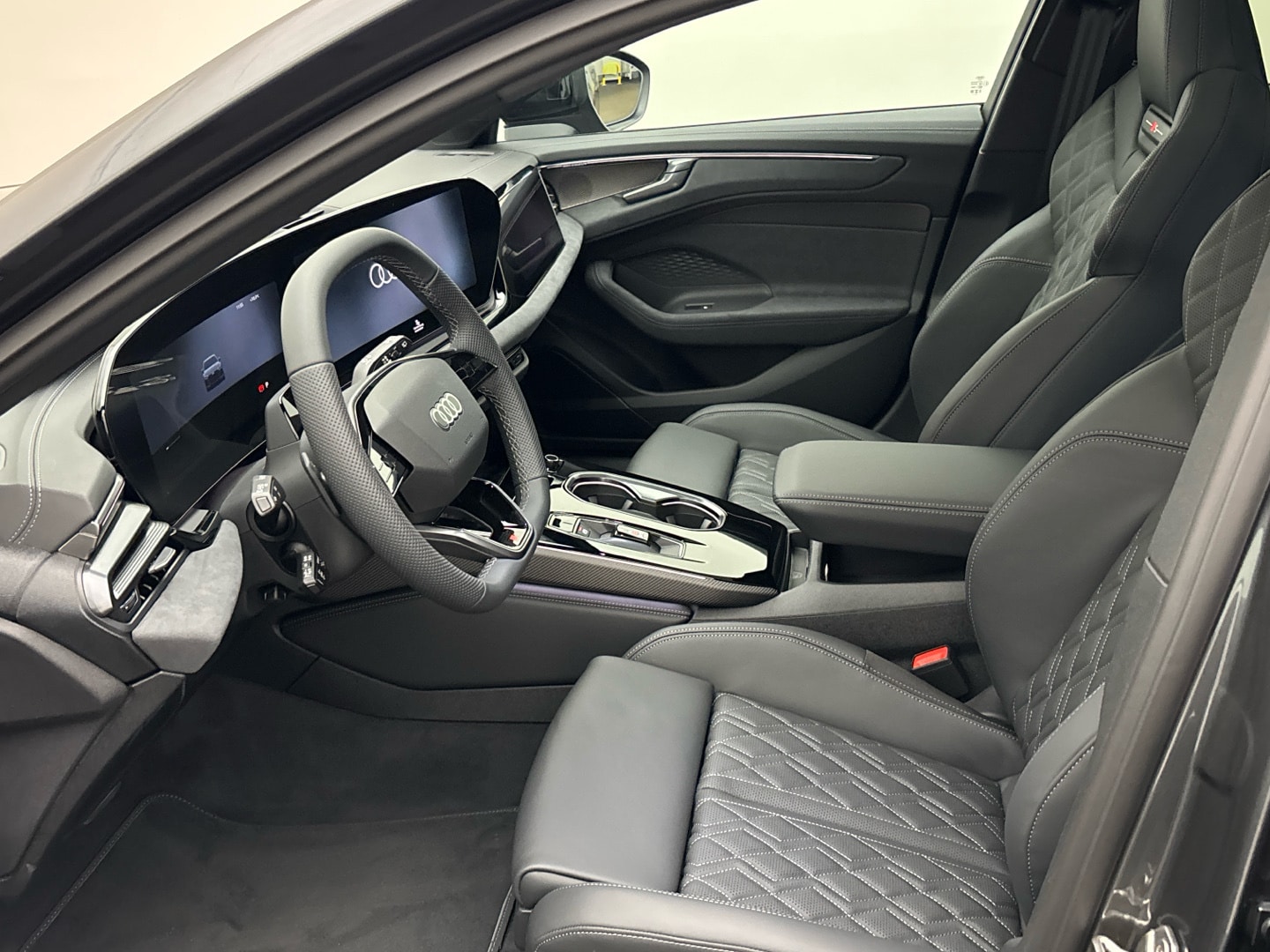 Bild über Audi A6 Avant edition one TDI quattro 220 kW S tronic - für weitere Informationen kontaktieren Sie den Audi Partner